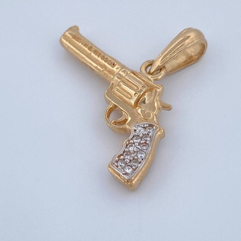 Pendant Revolver 2.65gr / 1in / 18K Gold $