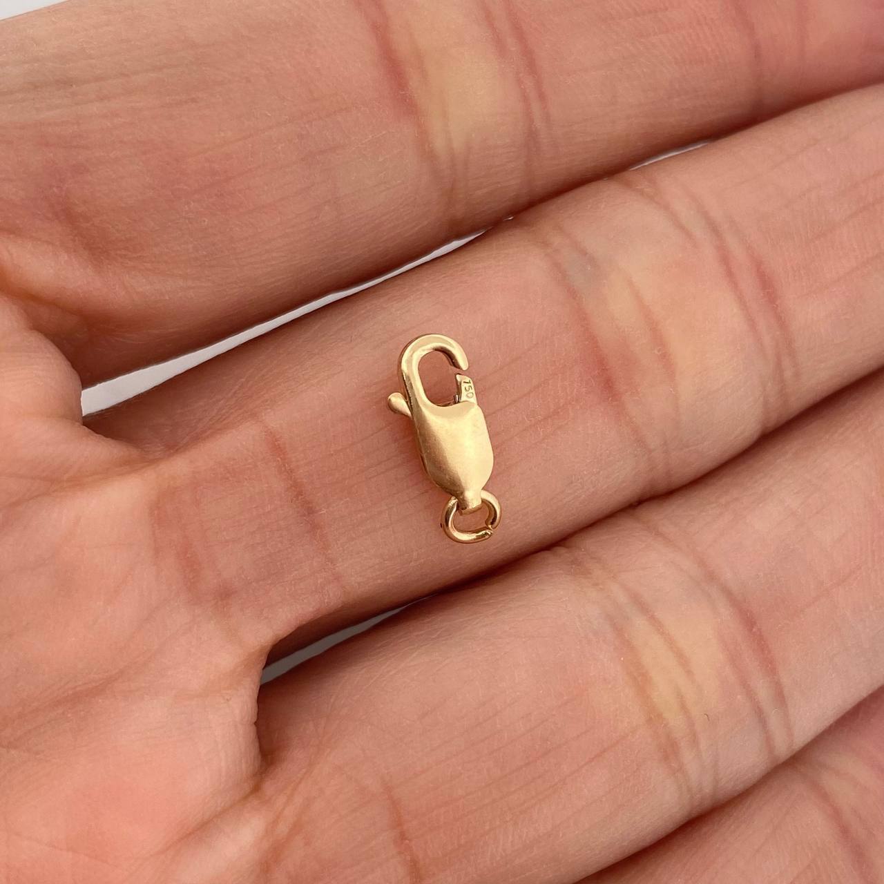 Broche 0.55 g Oro Amarillo 18K