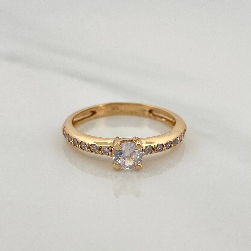 Anillo Solitario Churumbela 2.8gr / T6 3/4 / 1 in / Oro Amarillo 18K $