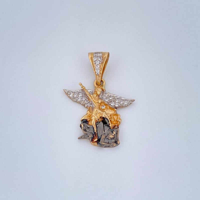 Pendant San Miguel 2.85gr / 1.1in / Three Golds 18K $