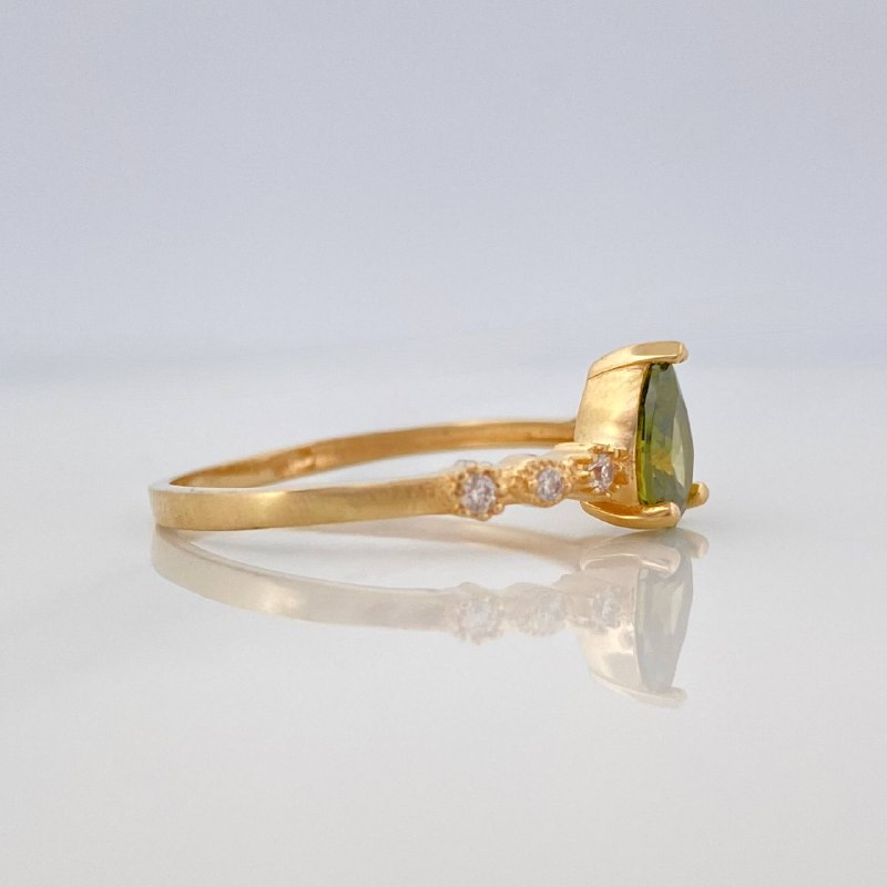 Solitaire Drop Ring 2.15 g / T7 3/4 Yellow Gold 18K