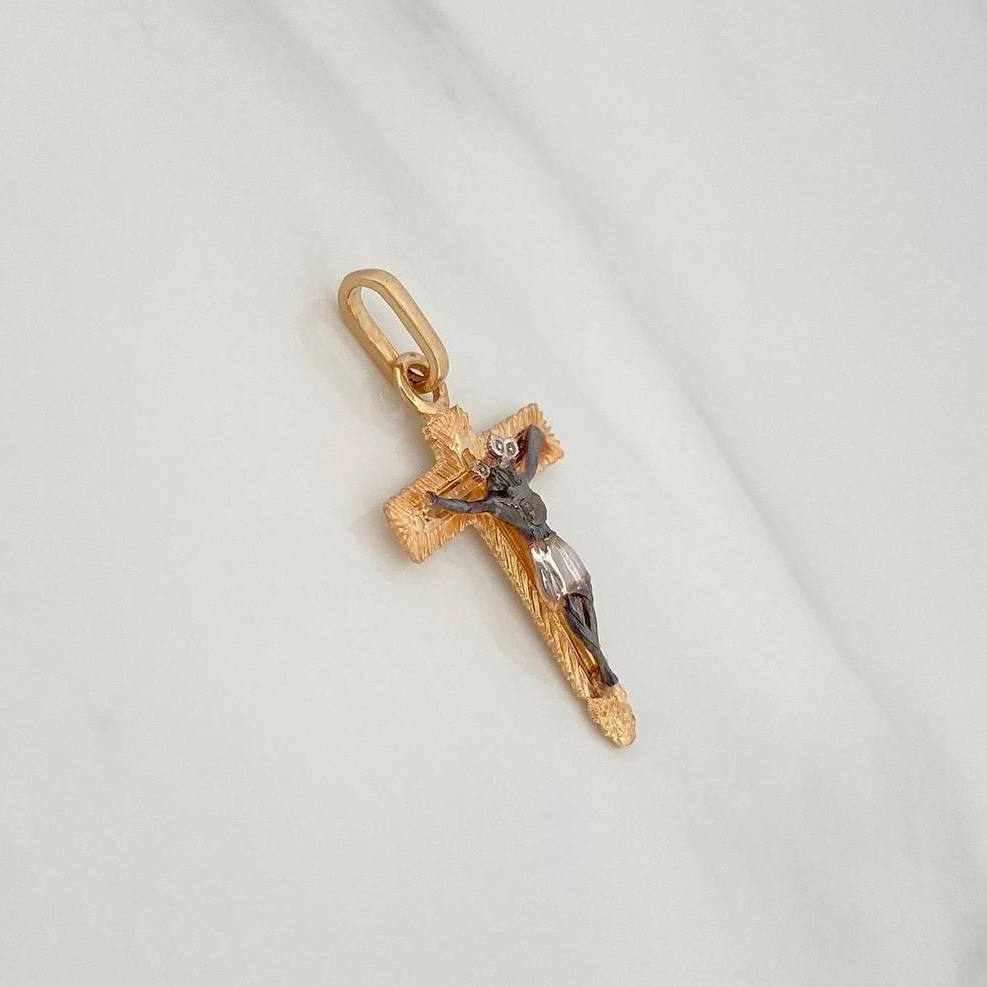 Dije Cruz Cristo Milagroso De Buga 1.6 g / 1 in Tres Oros  18K