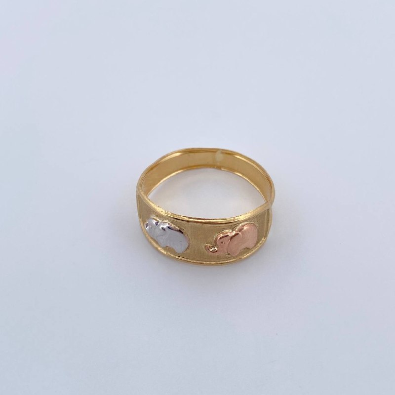 Elephants Ring 1.8gr / Size 7 1/4 / 18K Gold &