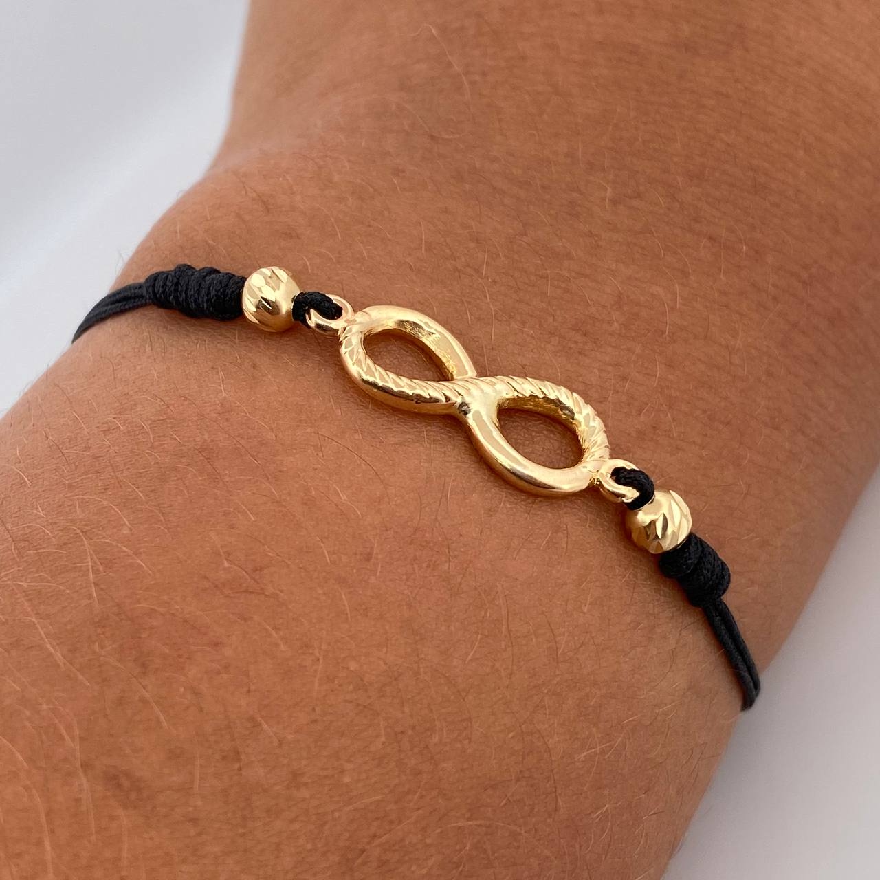 Black Woven Infinity Bracelet 1.3gr / 18K Gold $