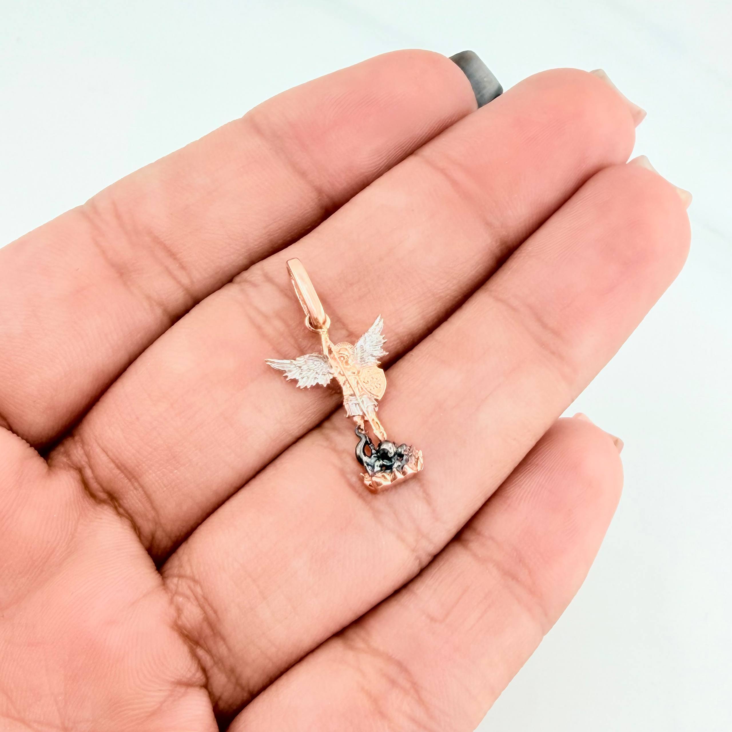 Dije San Miguel 1.05 g / 1 in Tres Oros 18K