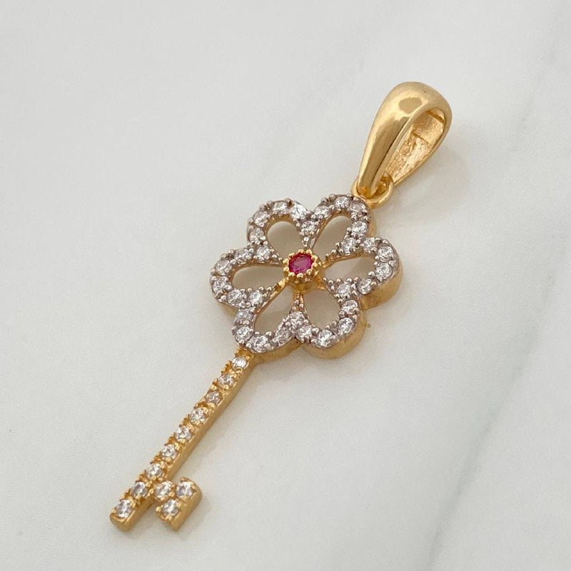 Dije Llave Flor 1.35gr / 1 1/4 in / Dos Oros Amarillo Blanco 18K &