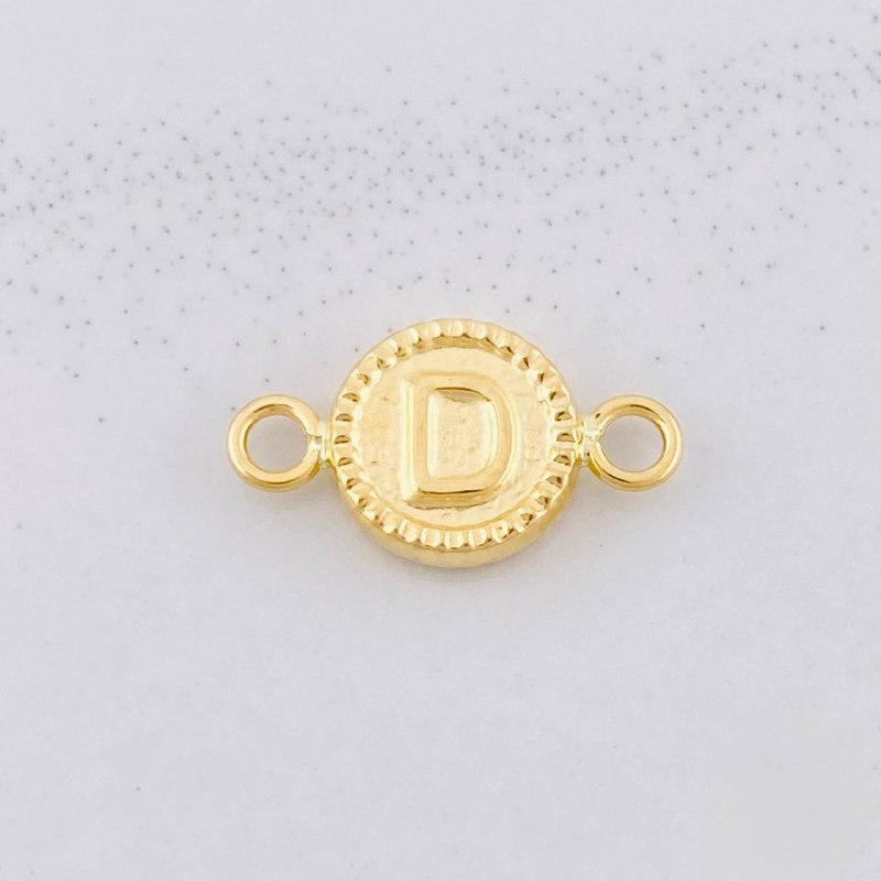 Charm Circle Letter D 0.55g / 3/4 in Yellow Gold 18K