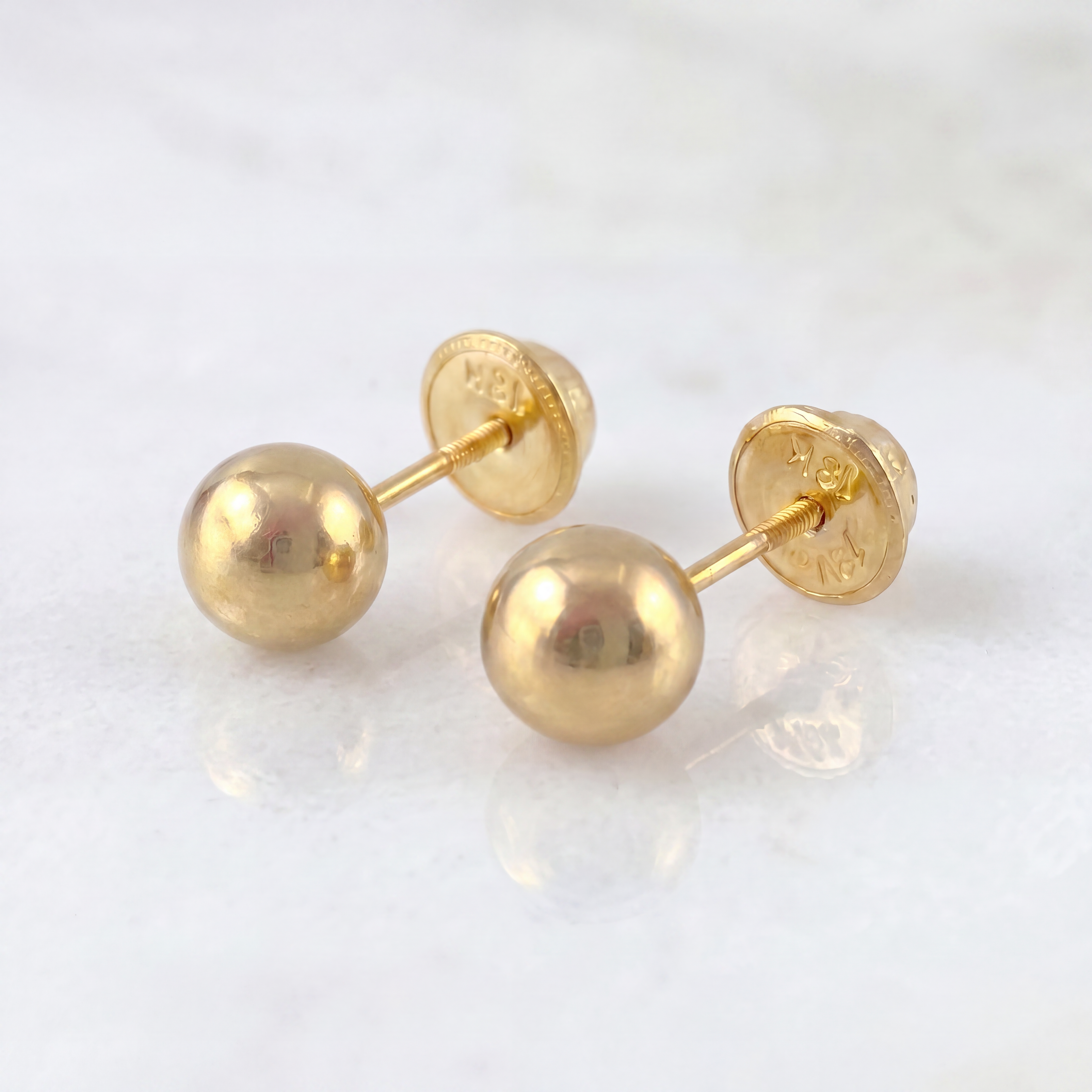Topos Bola Lisa 0.85 g / in / 7 mm Oro Amarillo 18K