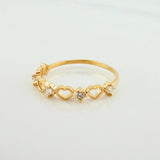 Intercepted Hearts Channel Ring 1.45 g / T7 3/4 18K Yellow Gold