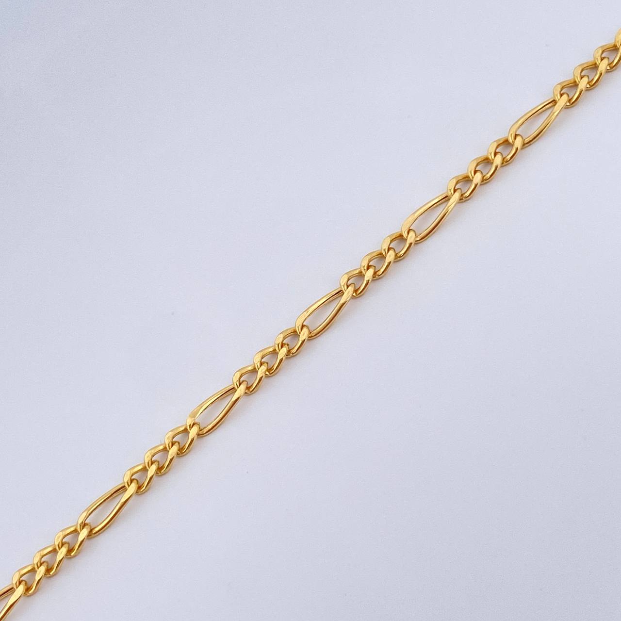 Figaro Bracelet 1.2gr / 7 3/4 in / 18K Gold +1 $