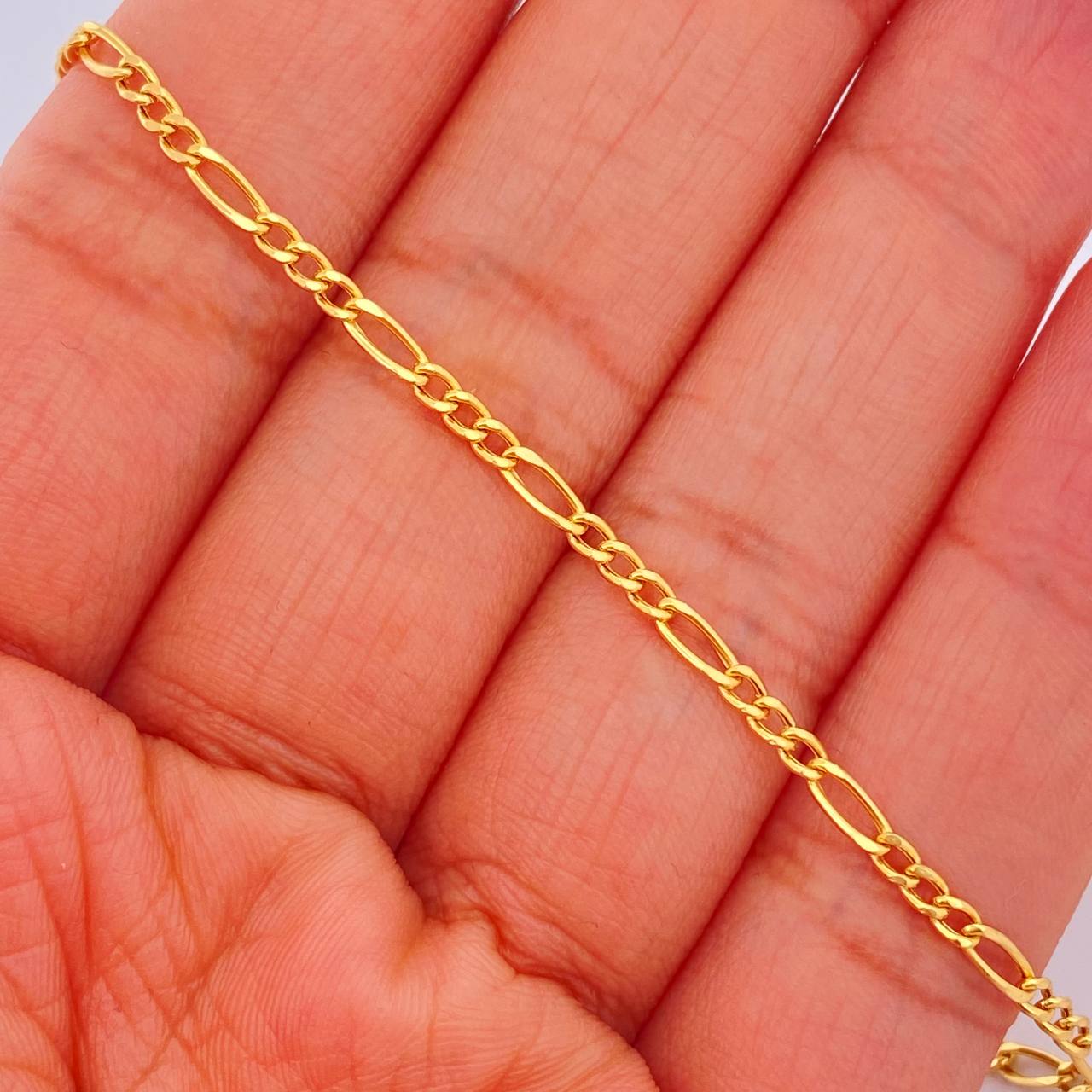 Figaro Bracelet 1.2gr / 7 3/4 in / 18K Gold +1 $