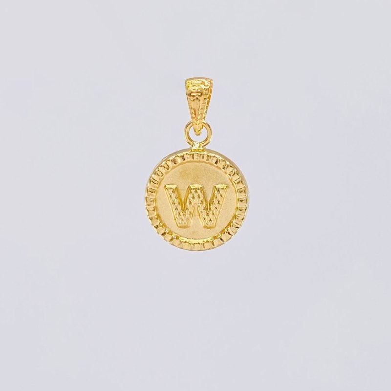 Dije Circulo Letra W 0.6g / 3/4 in Oro Amarillo 18K