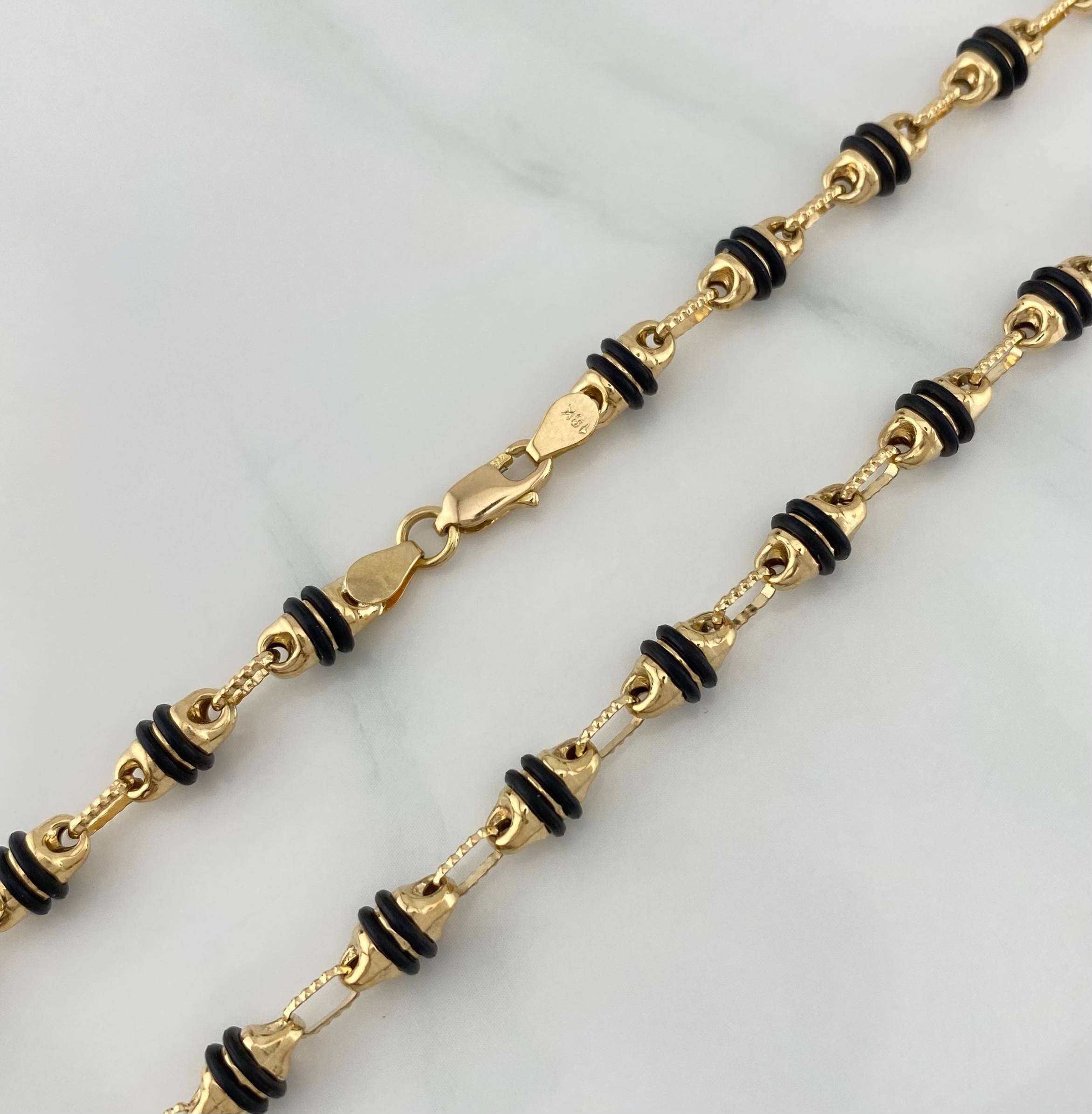 Rustic Barrel Chain 15.5 g / 24 1/2 in / 4.2 mm 18K Yellow Gold