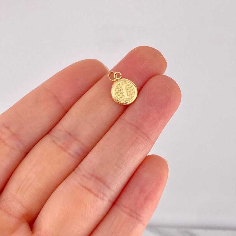 Dije Circulo Letra I 0.45g / 1/2 in Oro Amarillo 18K