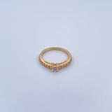 Churumbela Ring Solitaire 2.25gr / Size 5 1/4 / 18K Gold &