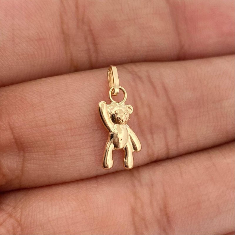 Dije Oso Manito Arriba 0.4gr / 3/4 in / Oro Amarillo 18K &