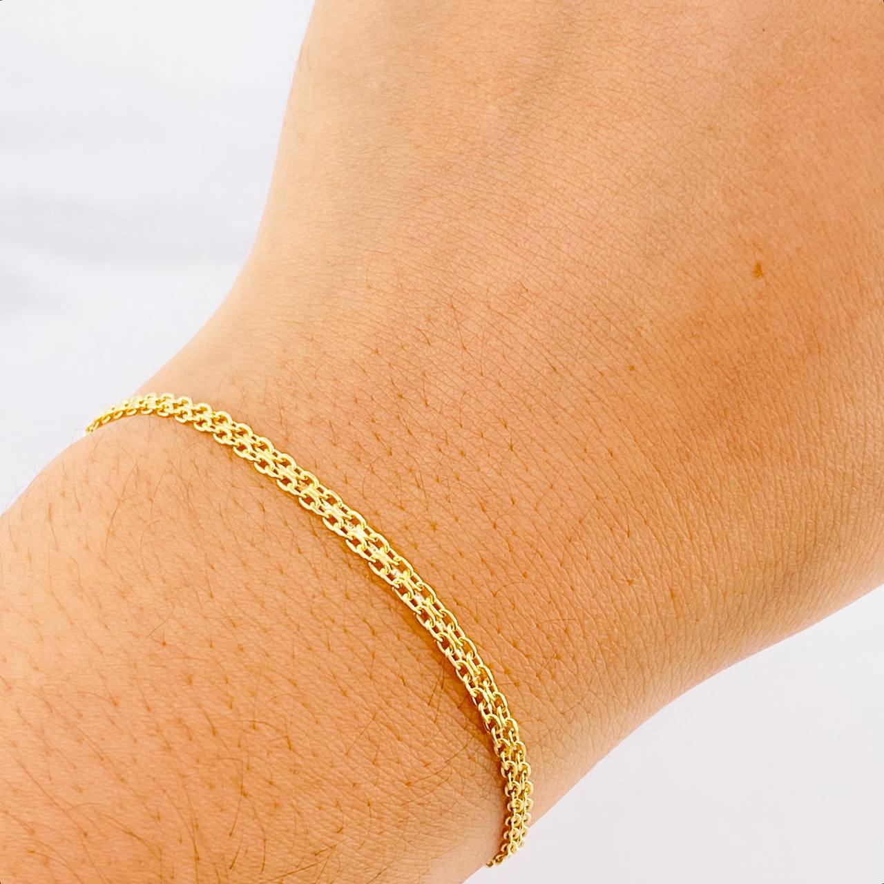 Pulso Chino 2.4g / 7 1/2 in / 2.4mm Oro Amarillo 18K