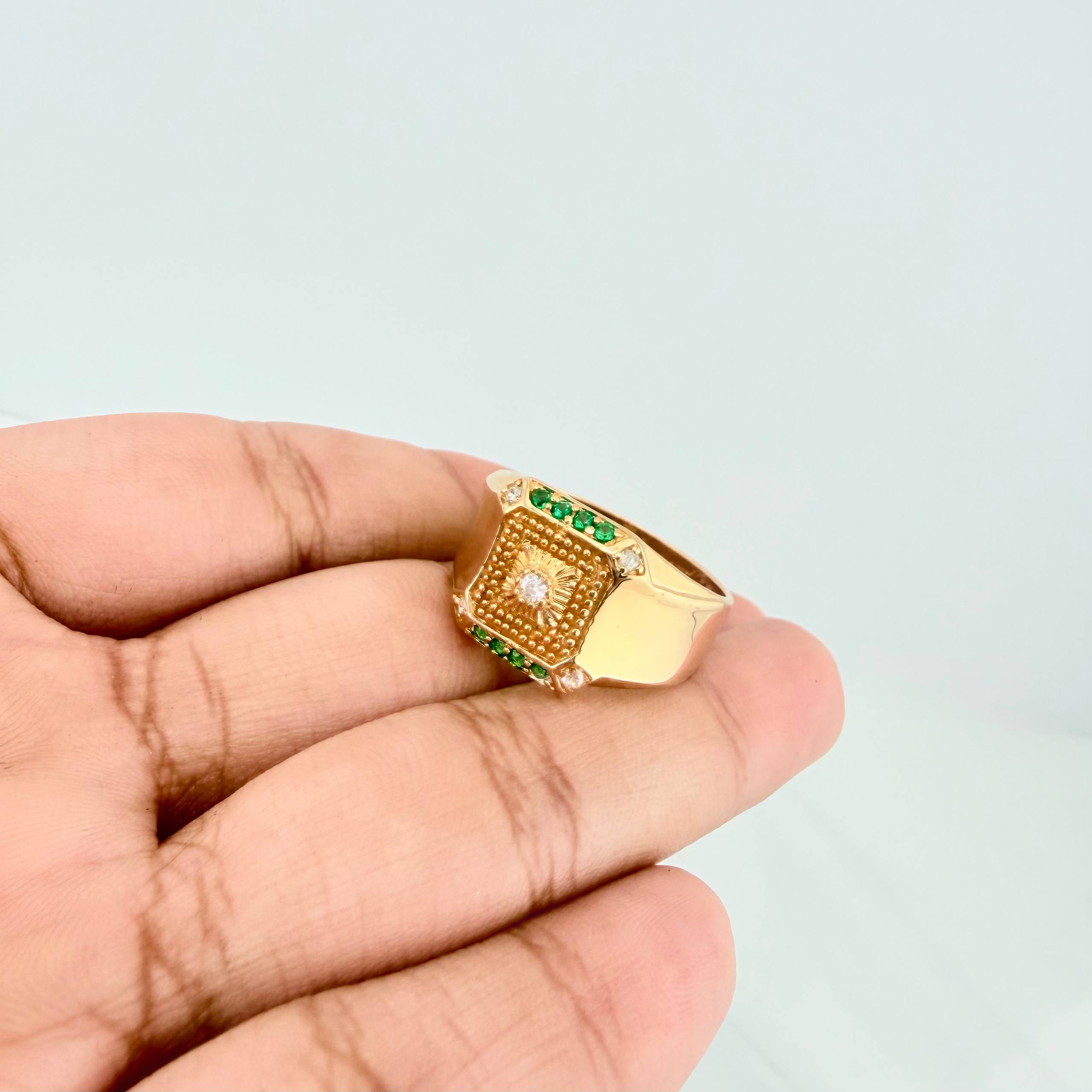 Square Ring 5.9 g / T10 Yellow Gold 18K