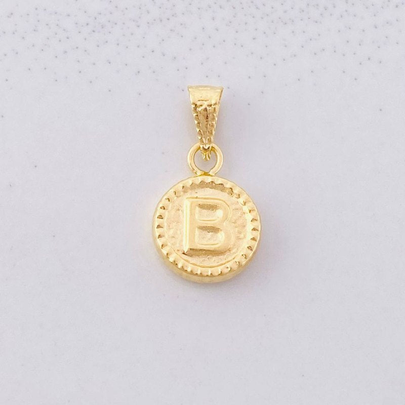 Dije Circulo Letra B 0.45g / 1/2 in Oro Amarillo 18K