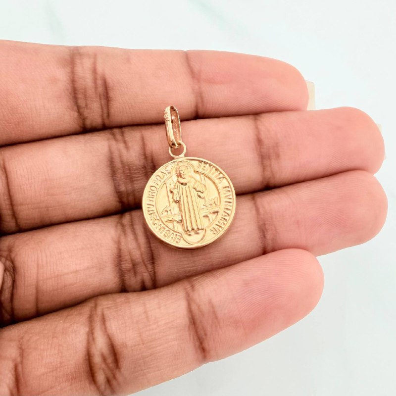 Dije San Benito 1.5 g / 1 in Oro Amarillo 18K