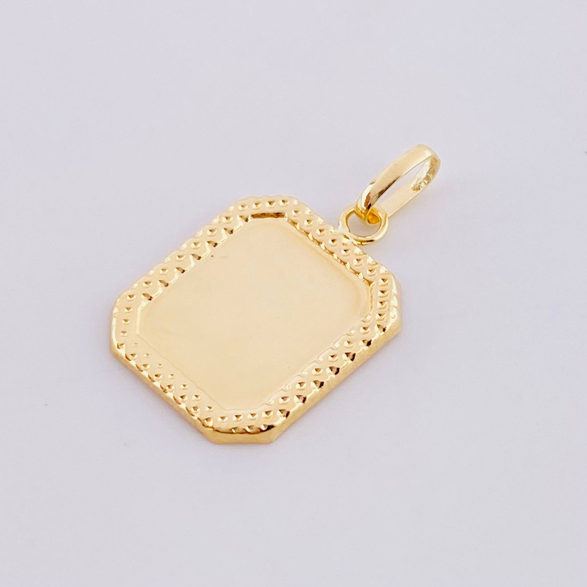 Pendant Plaque Framed Border 0.7 g / 1 in 18K Yellow Gold