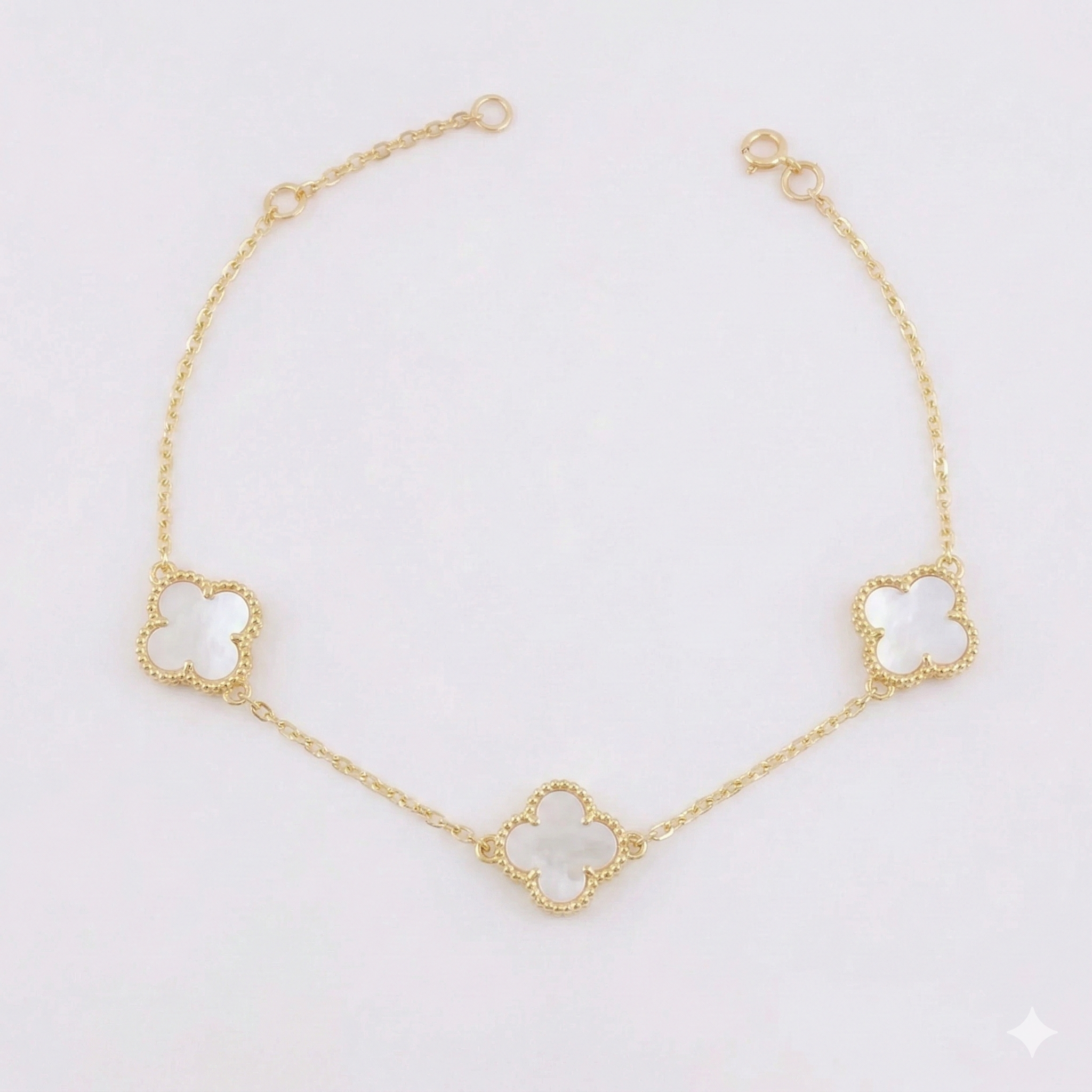 Modular Bracelet Clover White 2.25 g / 6 1/2 in - 5 3/4 in / 0.55 mm 18K Yellow Gold