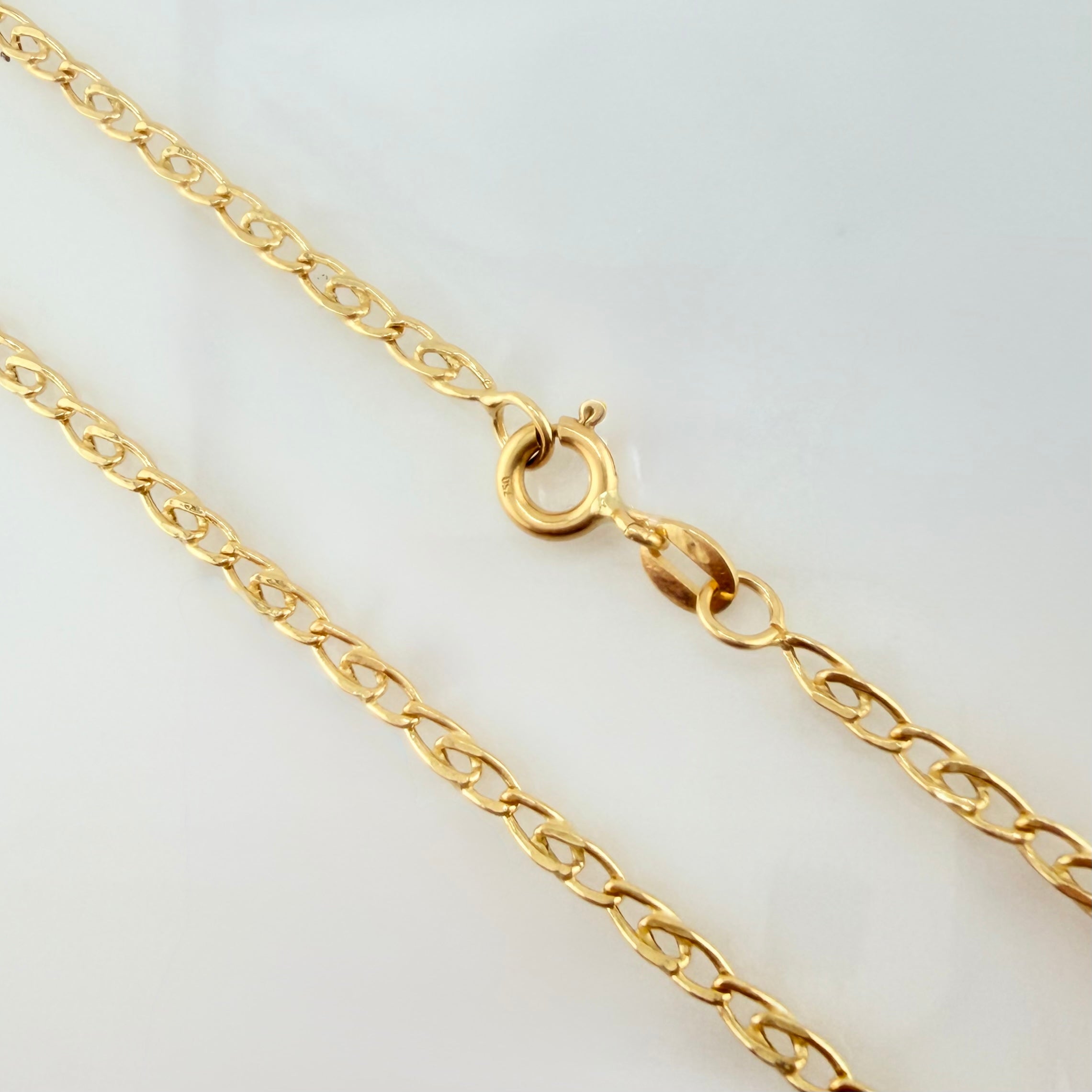 Cadena Lumachina 4.35gr / 23 1/2 in / 2.5mm Oro Amarillo +3 18K ©