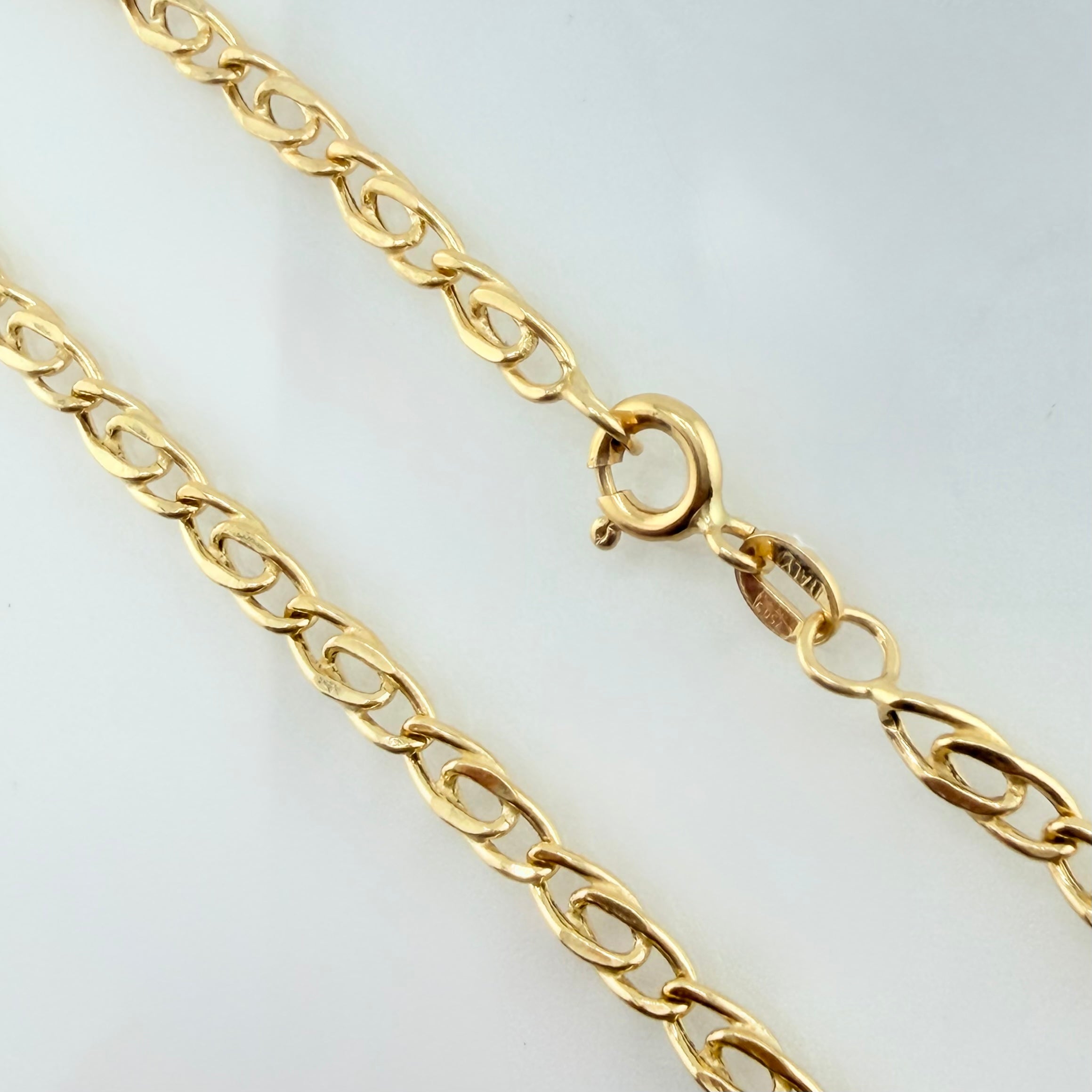 Cadena Lumachina 7.9gr / 23 1/2 in / 3.4mm Oro Amarillo +3 18K ©