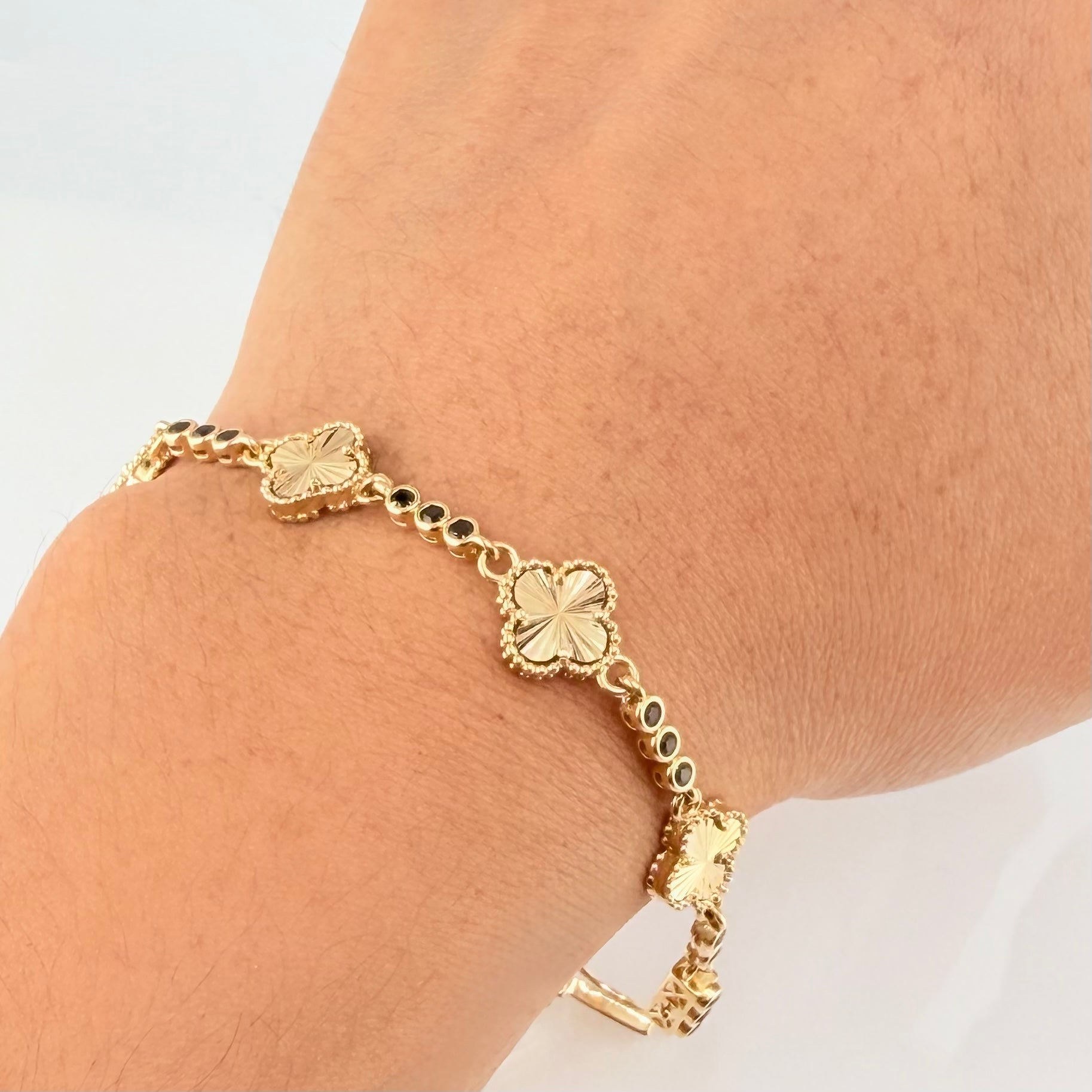 Pulso Trebol Dorado 9.3gr / 7 in / 9.3mm Oro Amarillo Nac.Esp. 18K *