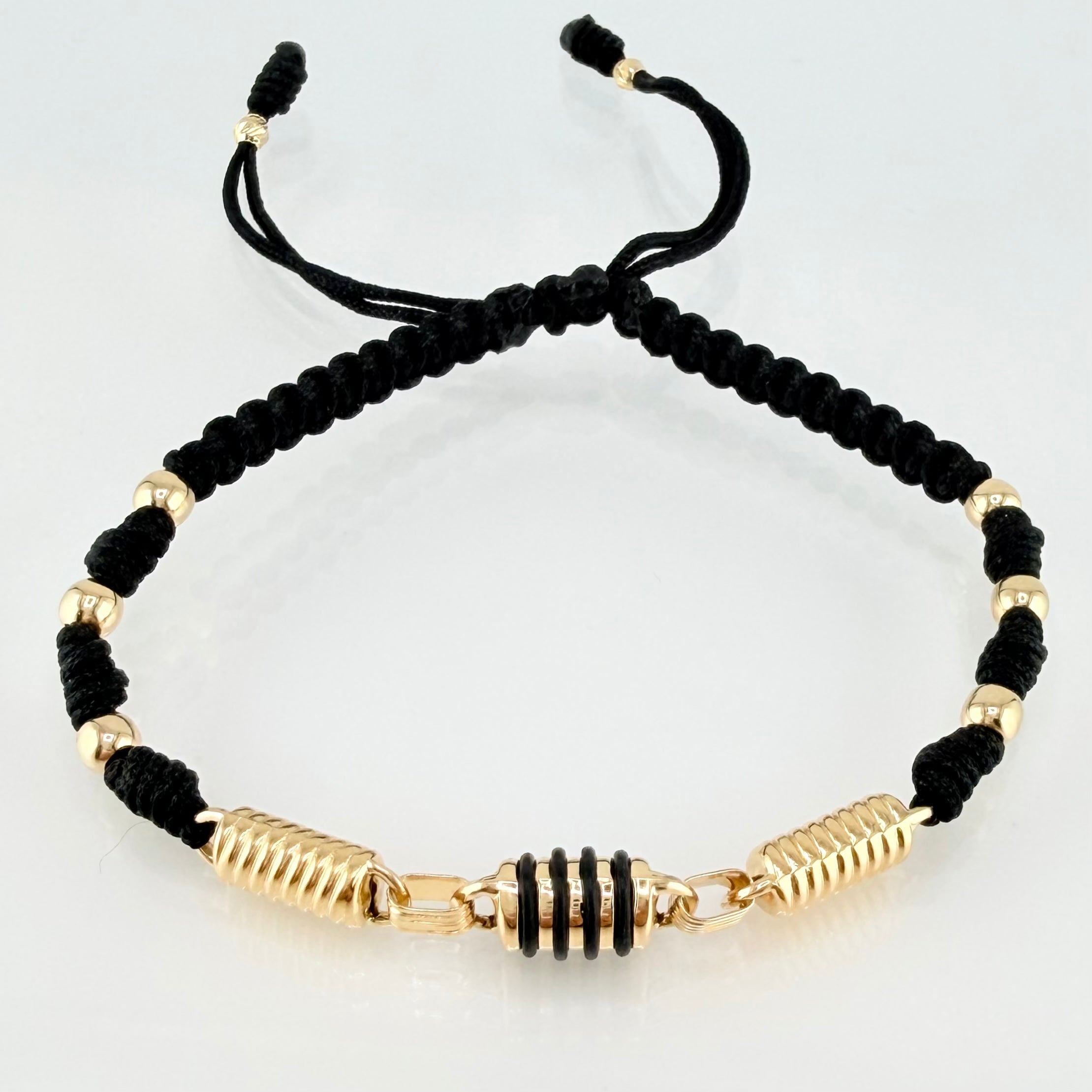 Pulsera Negra Herraje Retazo Rustico 2.39gr / 4mm-3mm Oro Amarillo 18K *