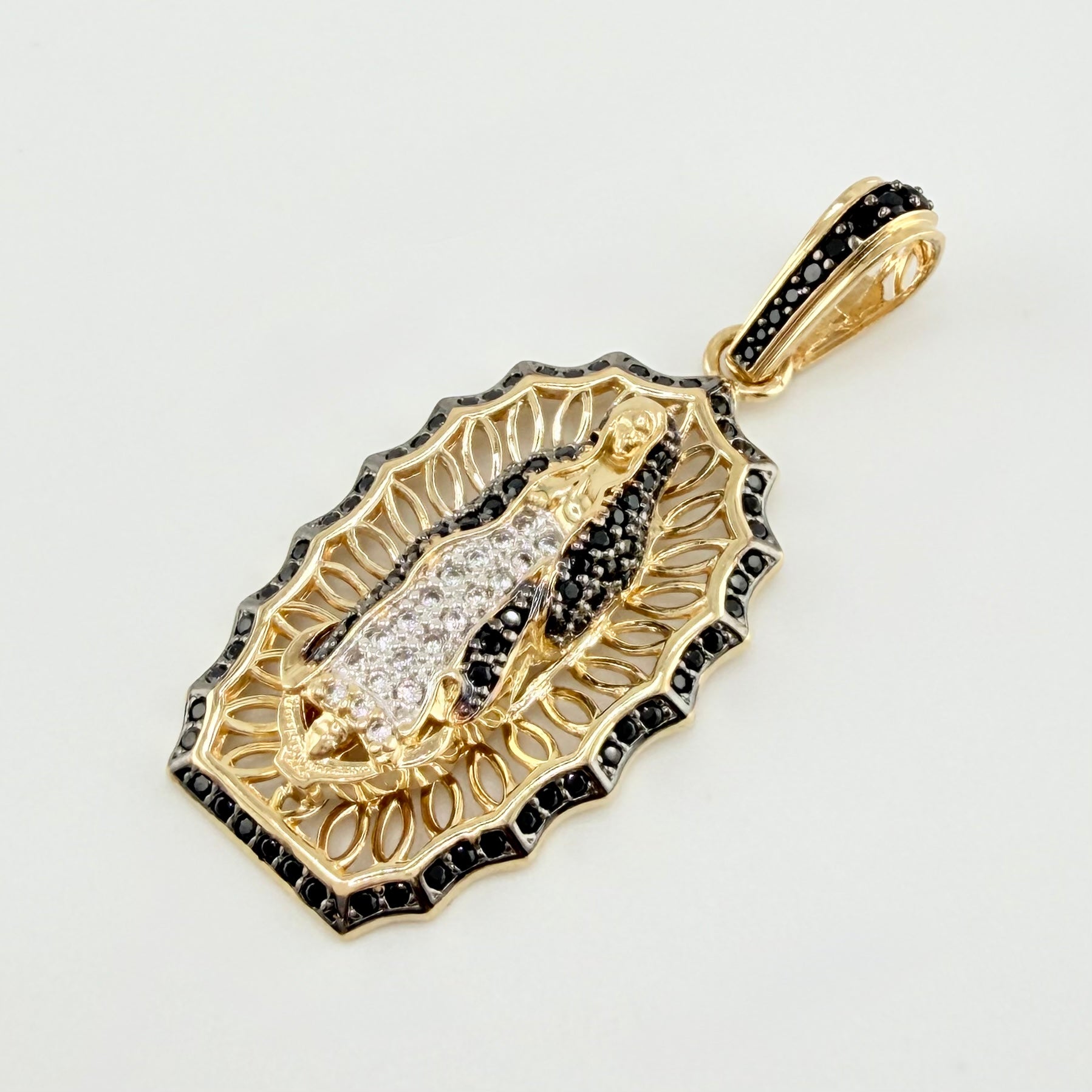 Pendant Virgin of Guadalupe Frame 6gr / 1 3/4 in / 18K Yellow Gold *