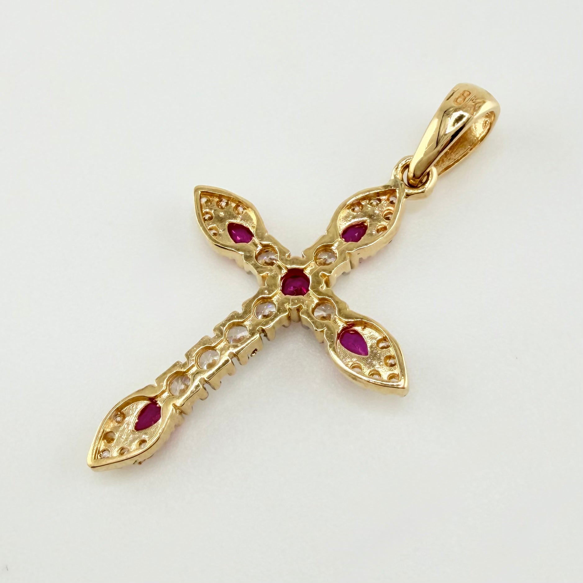 Dije Cruz Tupida 2.1gr / 1 1/4 in / Oro Amarillo 18K *