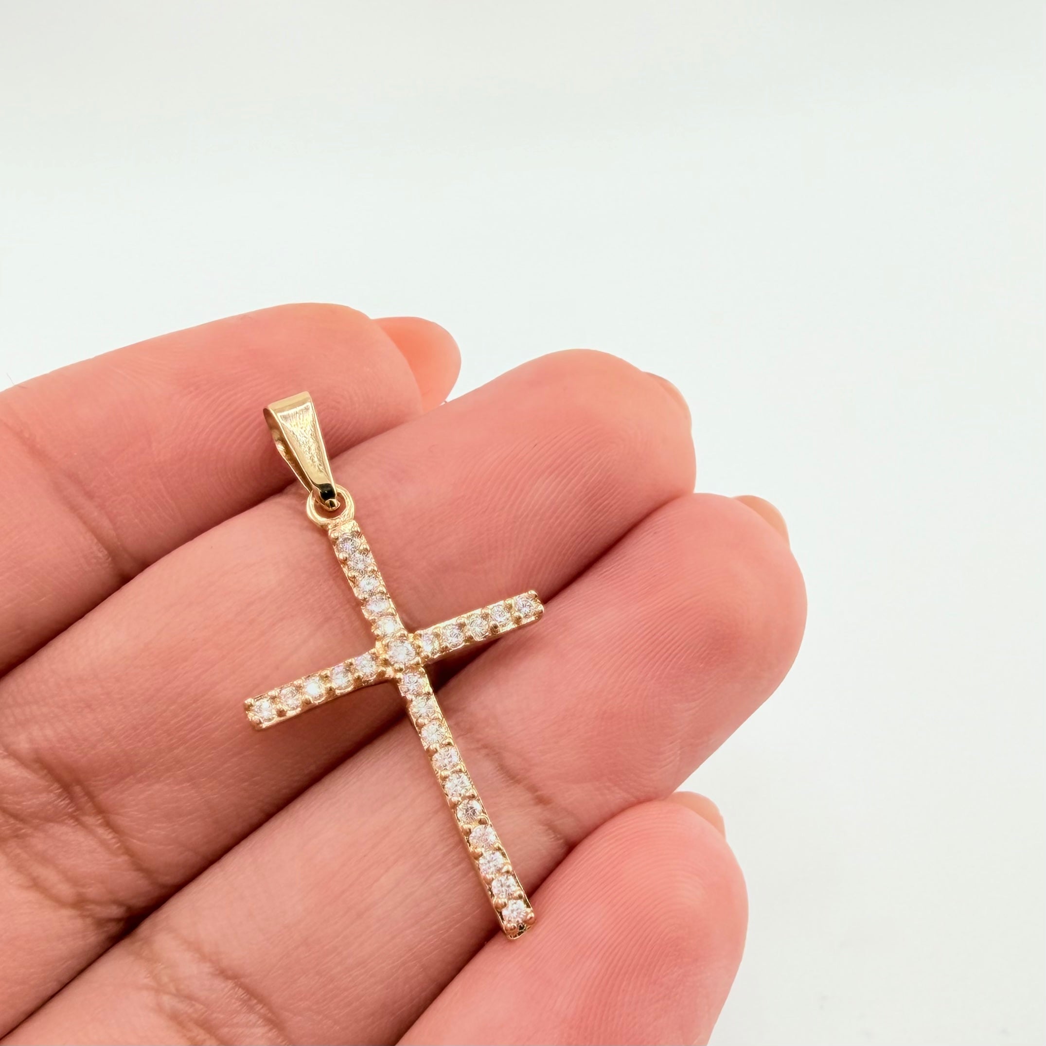 Dije Cruz 1.15gr / 1 1/4 in / Oro Amarillo 18K *