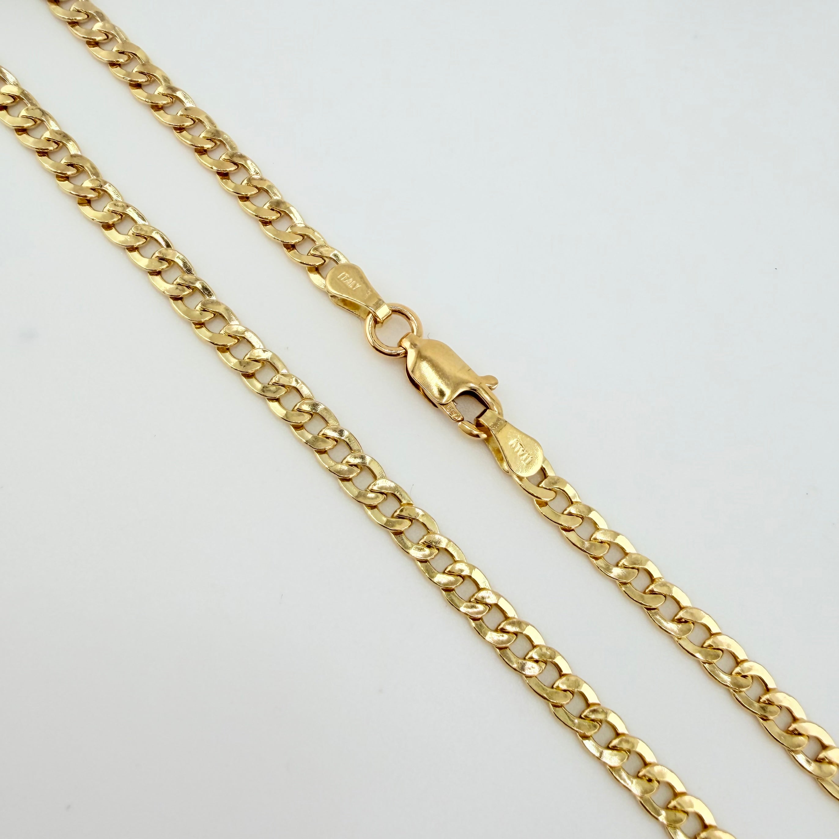 Cadena Cubana 8.45gr / 27 1/2 in / 3mm Oro Amarillo +1 18K