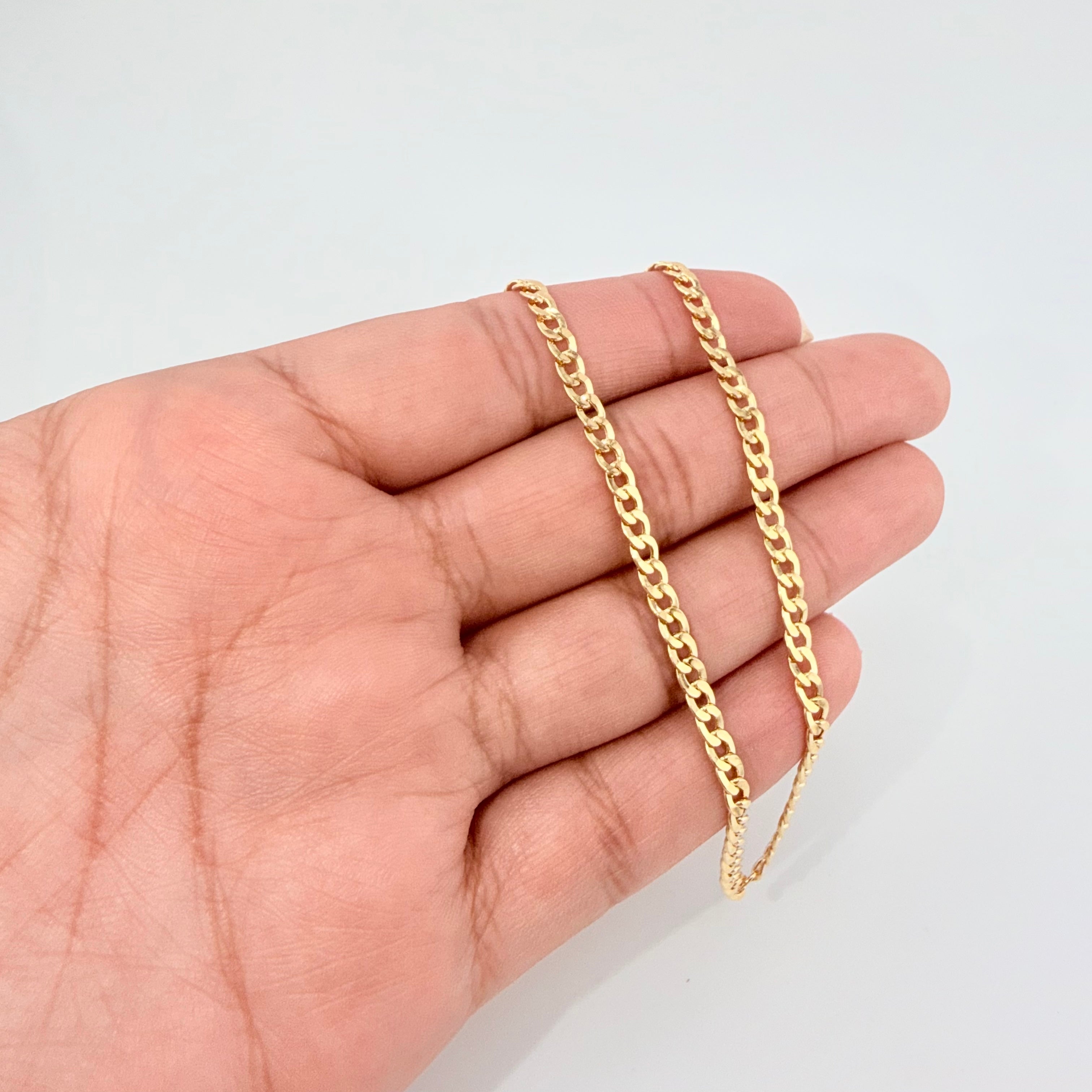 Cadena Cubana 8.4gr / 27 1/2 in / 3.3mm Oro Amarillo +1 18K *
