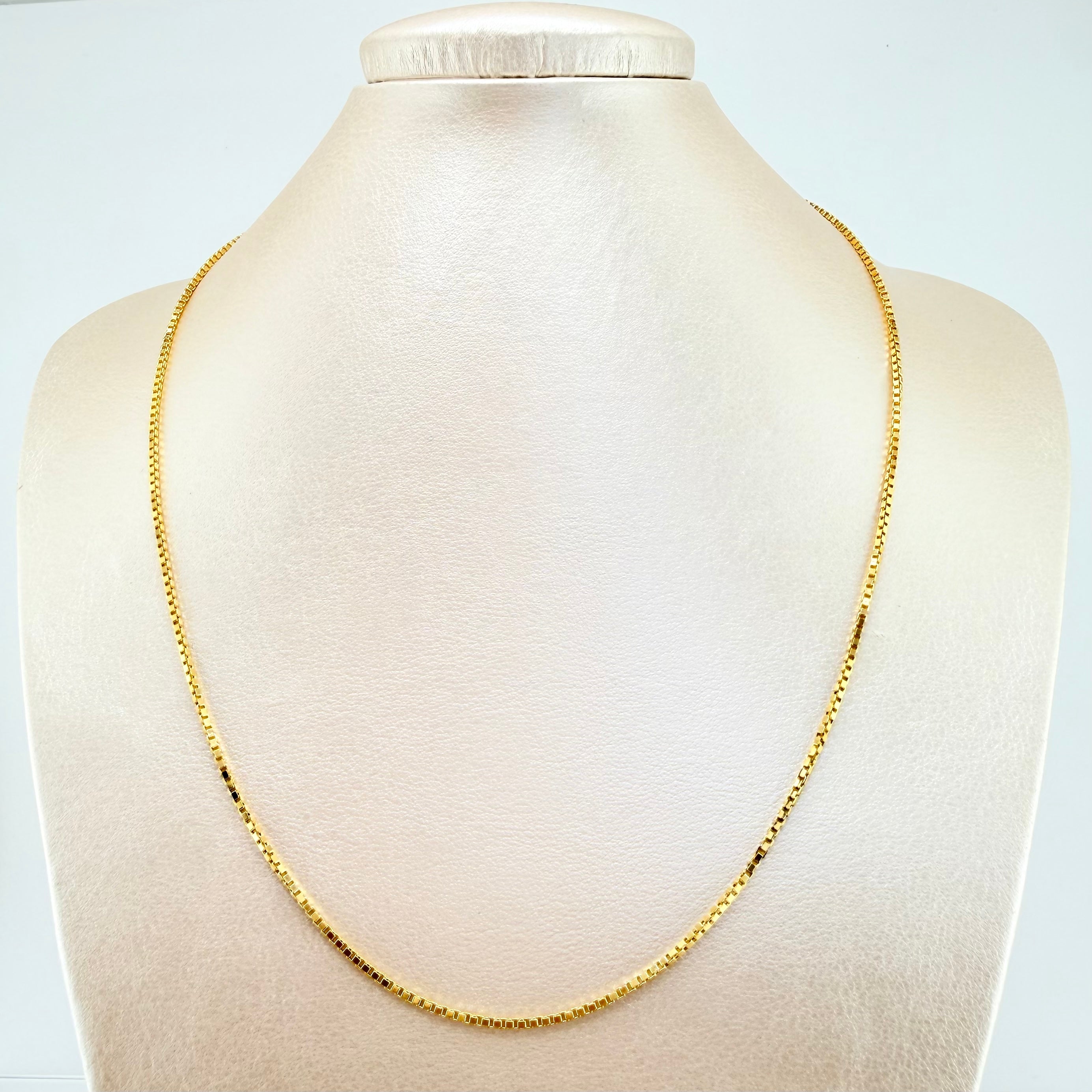 Cadena Veneciana 3.8gr / 19 3/4 in / 1.6mm Oro Amarillo +3 18K ©
