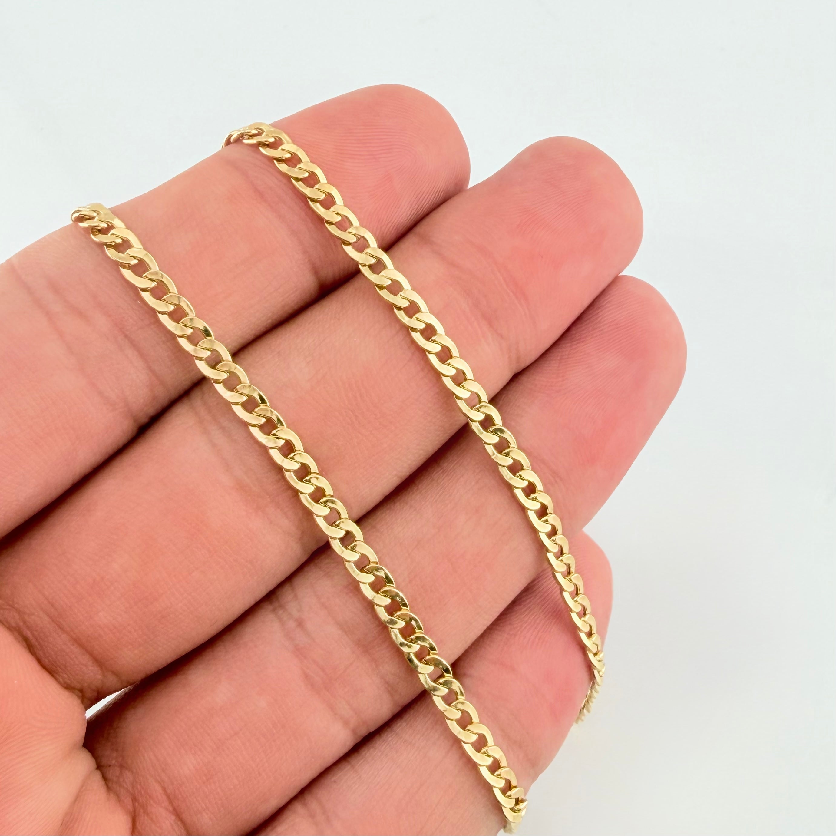 Cadena Cubana 7.15gr / 23 1/2 in / 3mm Oro Amarillo +1 18K