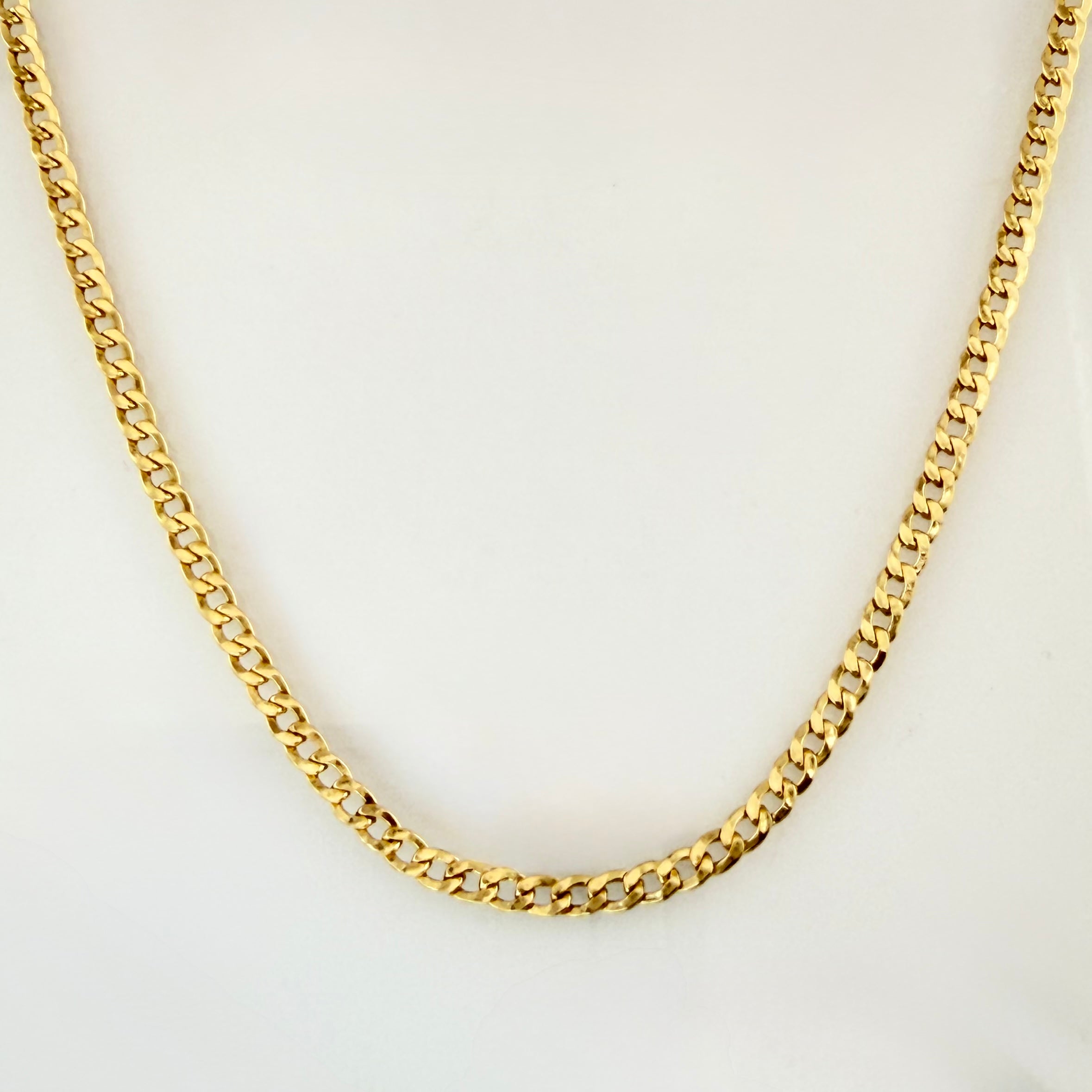 Cadena Cubana 7.1gr / 23 1/2 in / 3.3mm Oro Amarillo +1 18K *