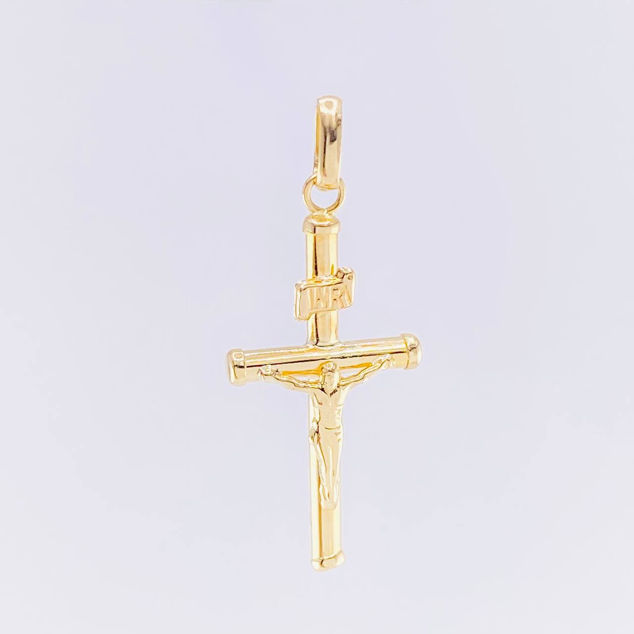 Dije Cruz Lisa 1.1 g / 1 1/4 in Oro Amarillo 18K