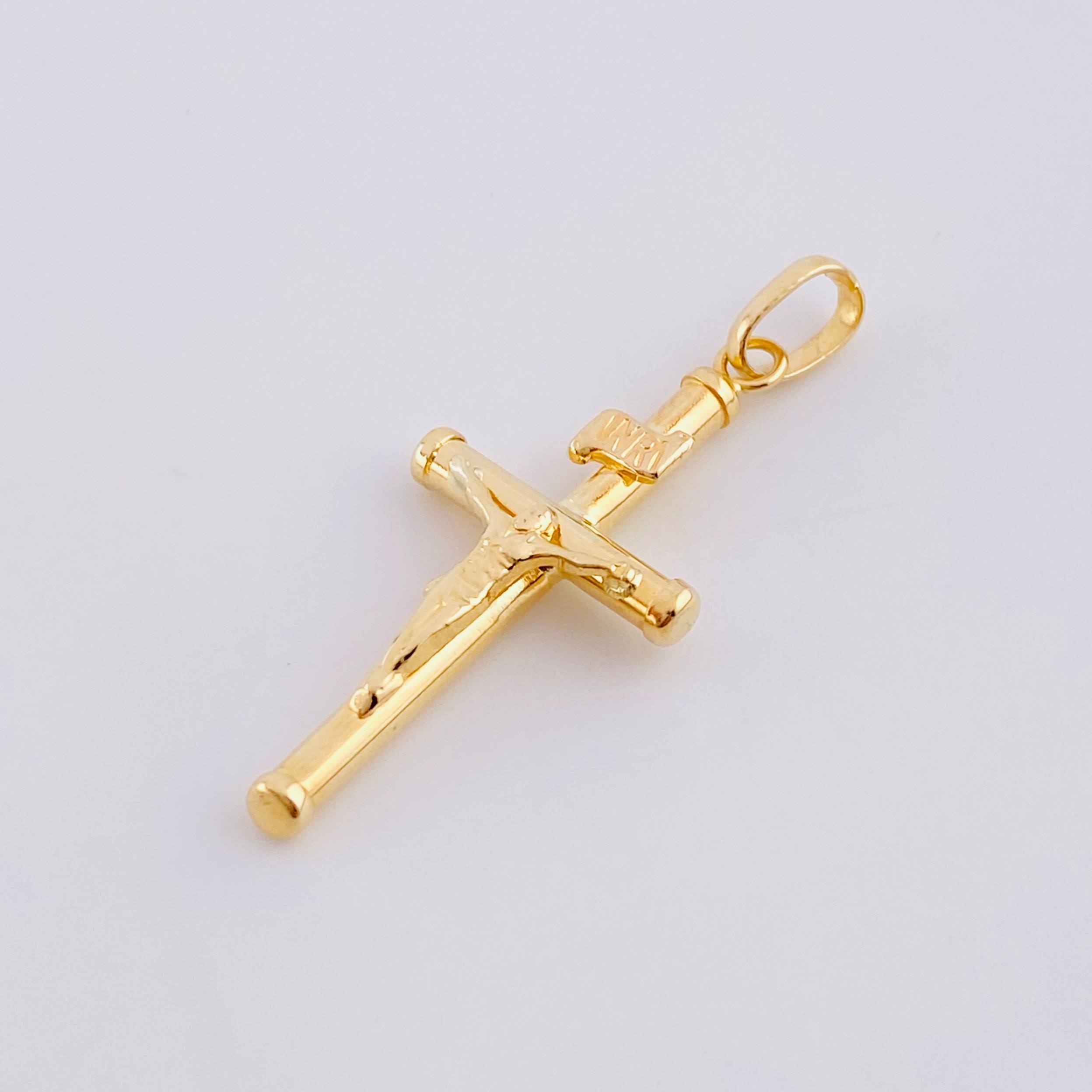 Dije Cruz Lisa 1.1 g / 1 1/4 in Oro Amarillo 18K