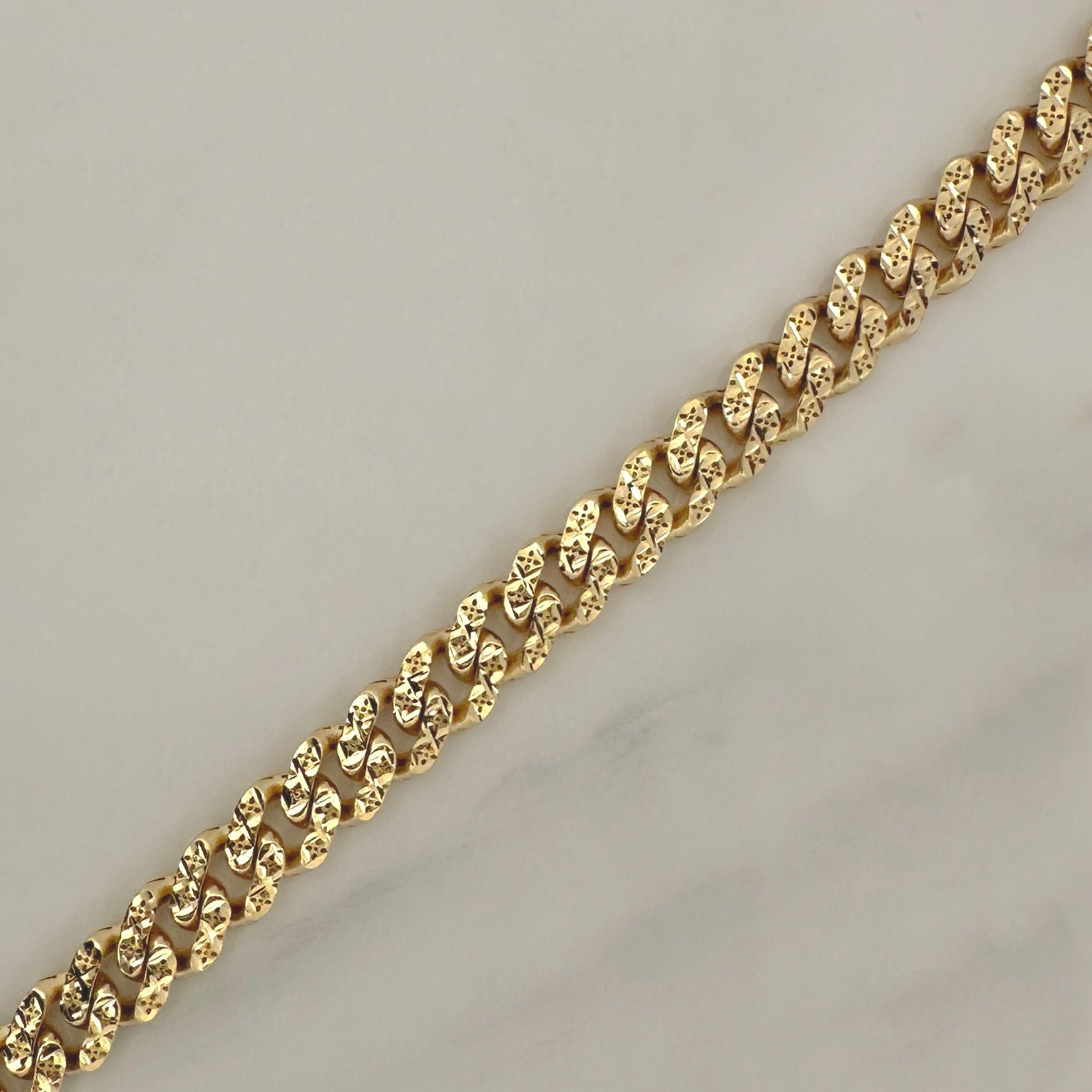 Cuban Links Bracelet Infinity 9.45gr / 8in / 18K Gold +4!
