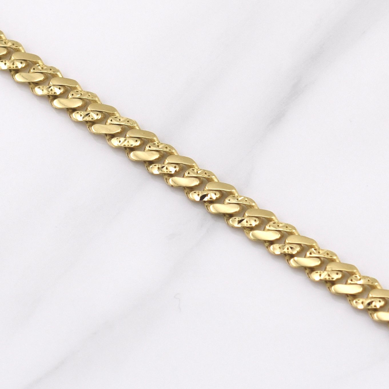Cadena Cubana Monaco 22.7gr / 27 1/2 in / Oro Amarillo +4 18K !