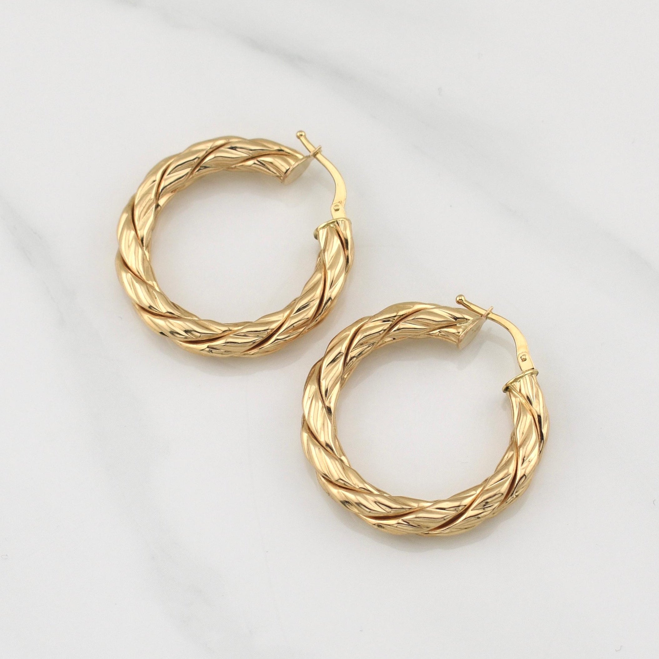 Candongas Tati 3.9gr / 1 1/4 in / Oro Amarillo +4 18K !