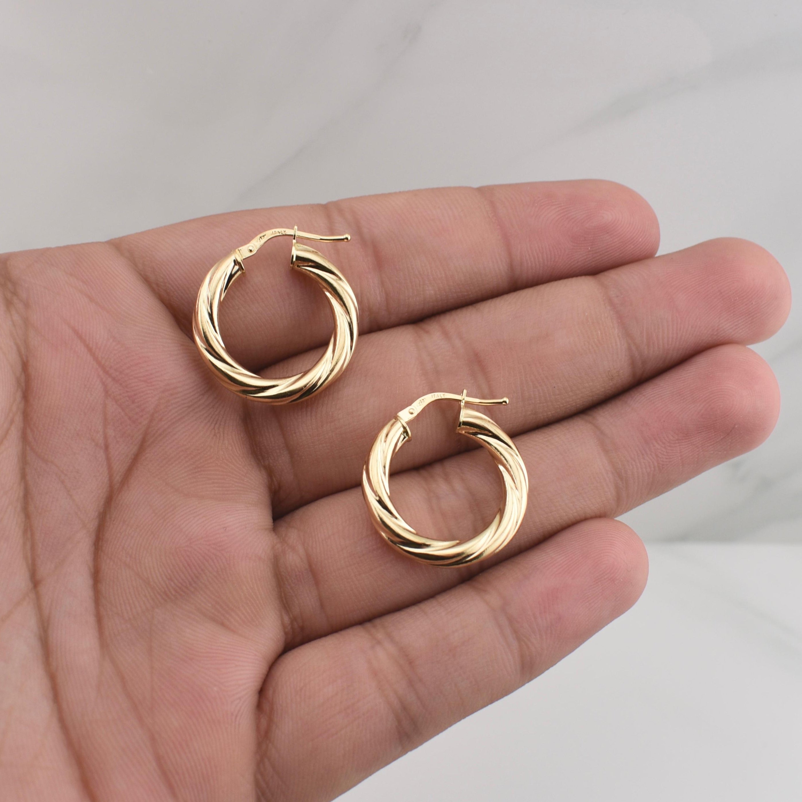 Candongas Mary 2.4gr / 1 in / Oro Amarillo +4 18K !