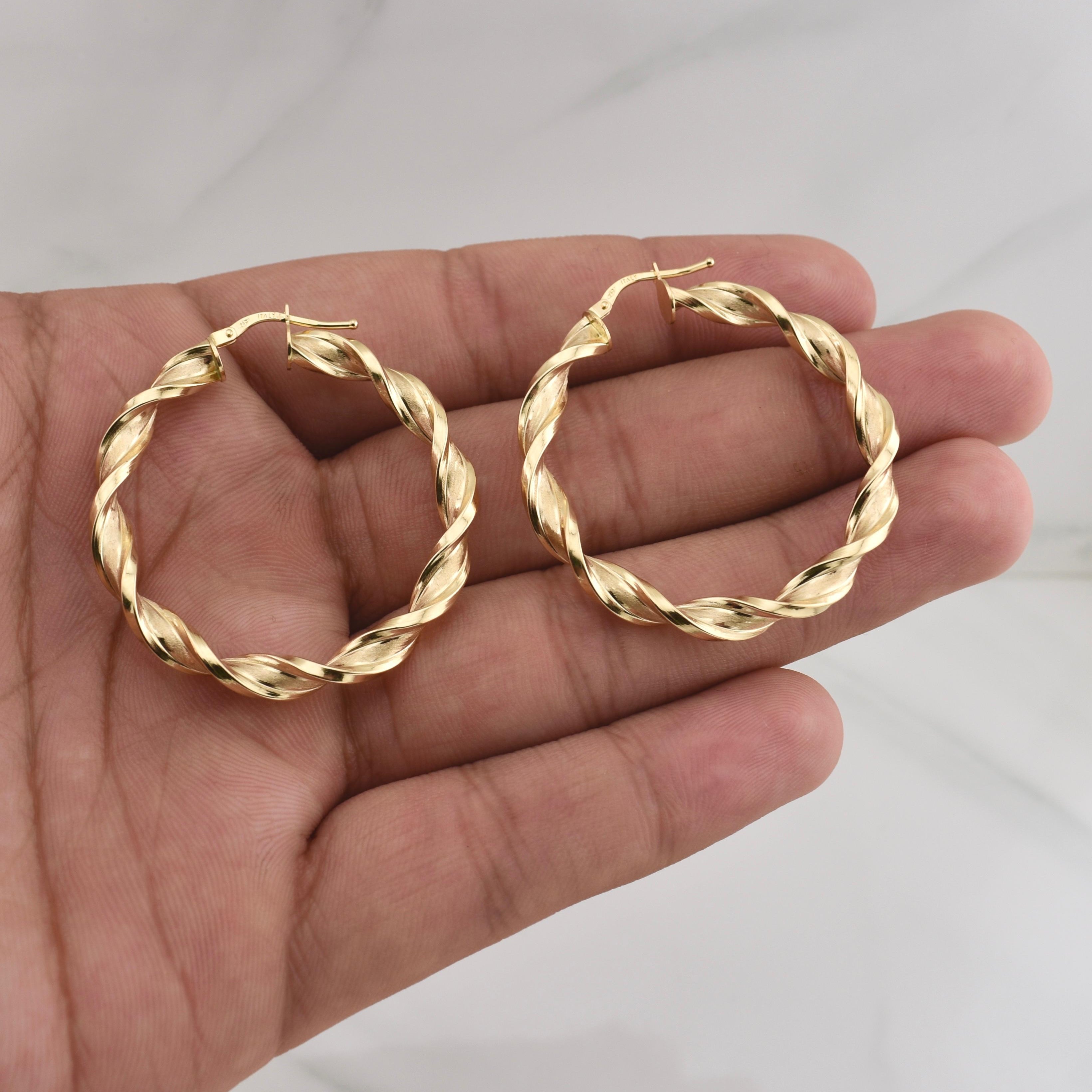 Candongas Lu 4.4gr / 1 3/4 in / Oro Amarillo +4 18K !