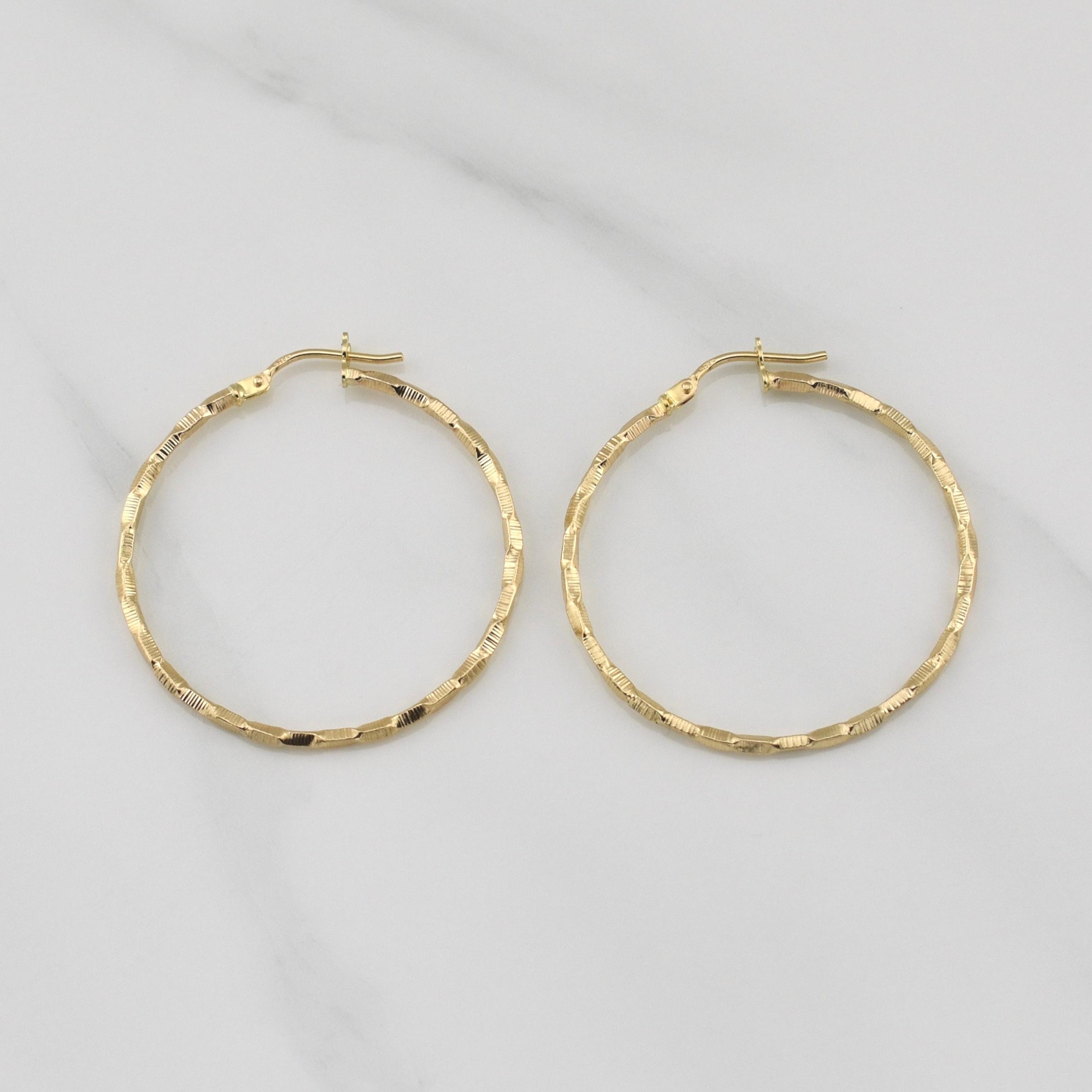 Cora Hoop Earrings 1.4gr / 1 1/2 in / Yellow Gold +4 18K !