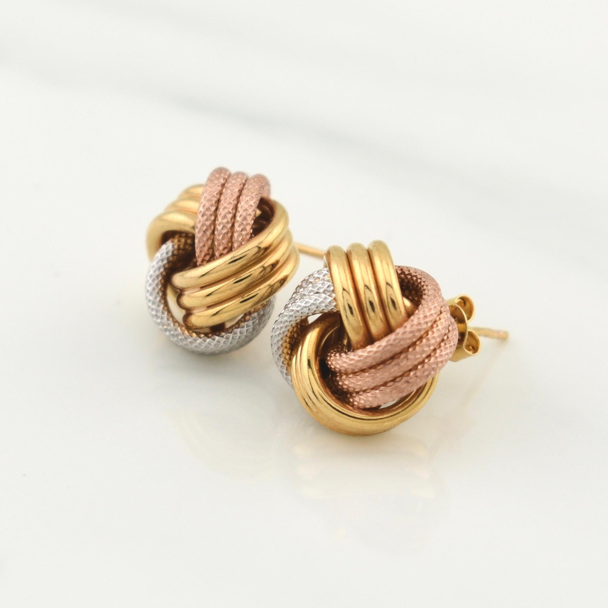 Topos Helice Semi Diamantado 1.8gr / 12.8mm Tres Oros +4 18K !