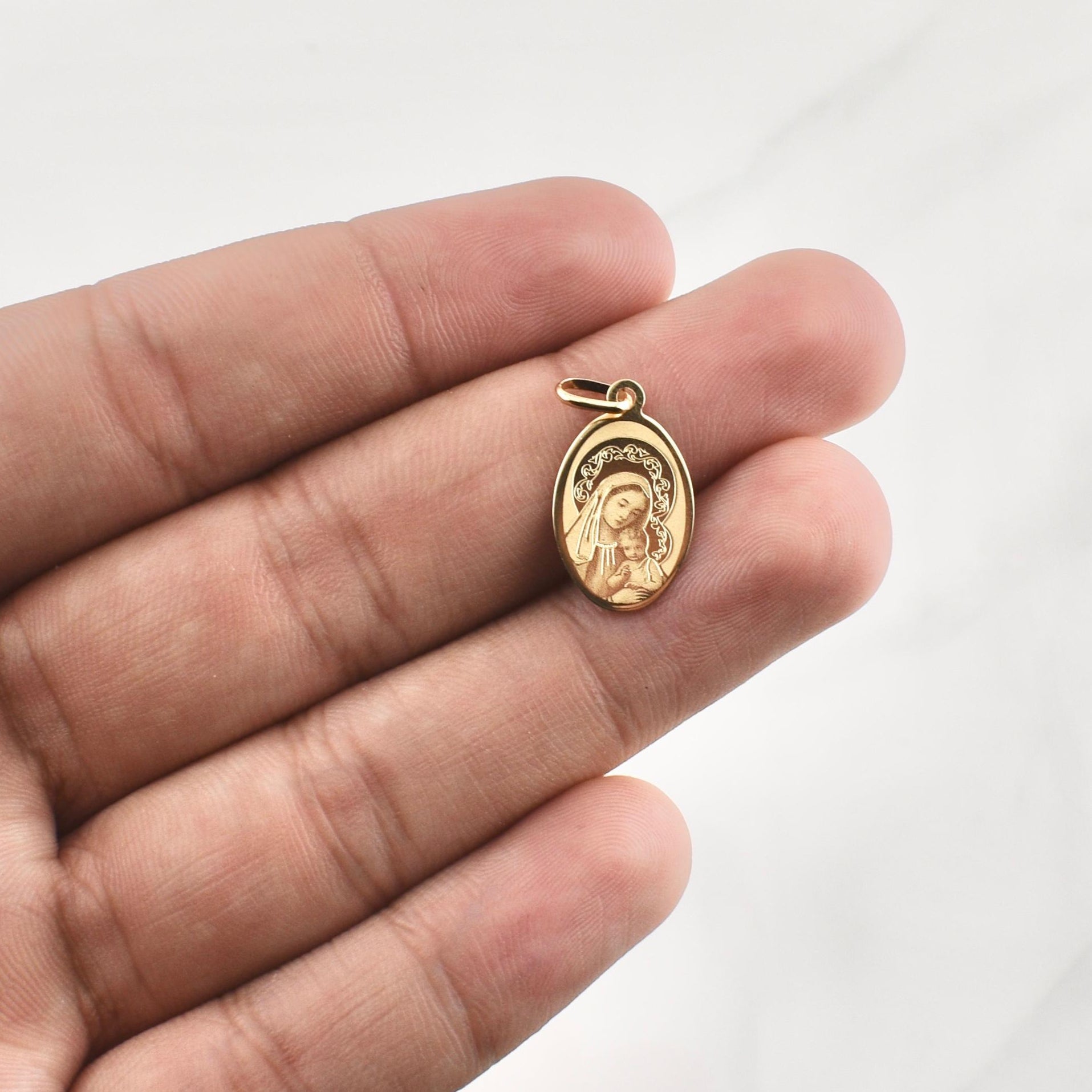 Dije Virgen Del Carmen 0.8gr / 1 in / Oro Amarillo +4 18K ©