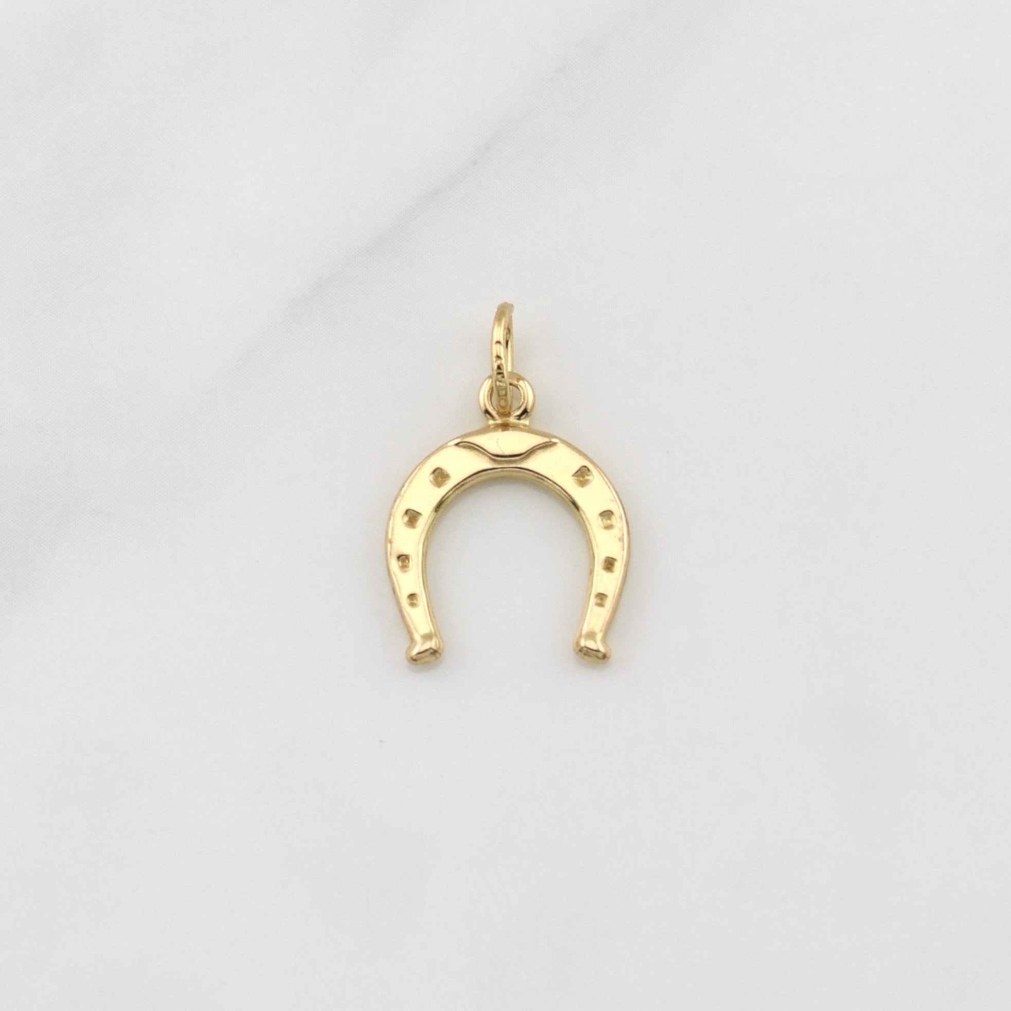 Dije Herradura 0.9gr / 3/4 in / Oro Amarillo +4 18K !
