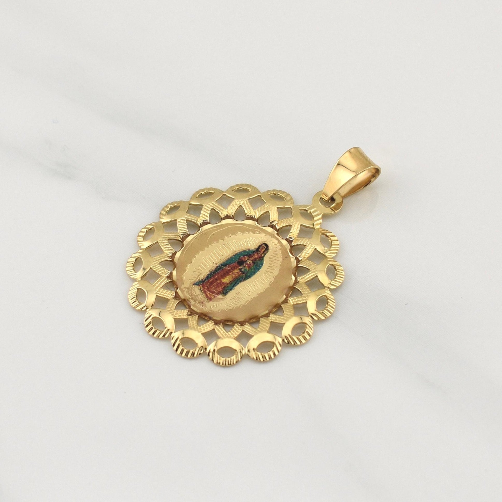 Dije Virgen Guadalupe 2.95gr / 1 1/2 in / Oro Amarillo +4 18K